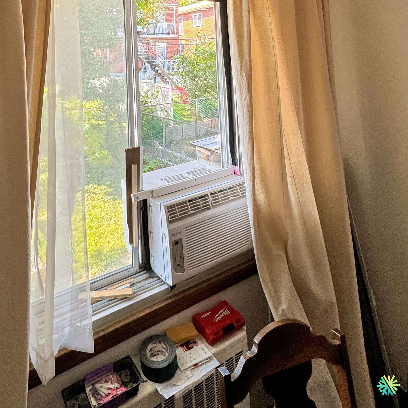Réparation d’un Climatiseur de fenêtre Noma à Rosemont–La Petite-Patrie