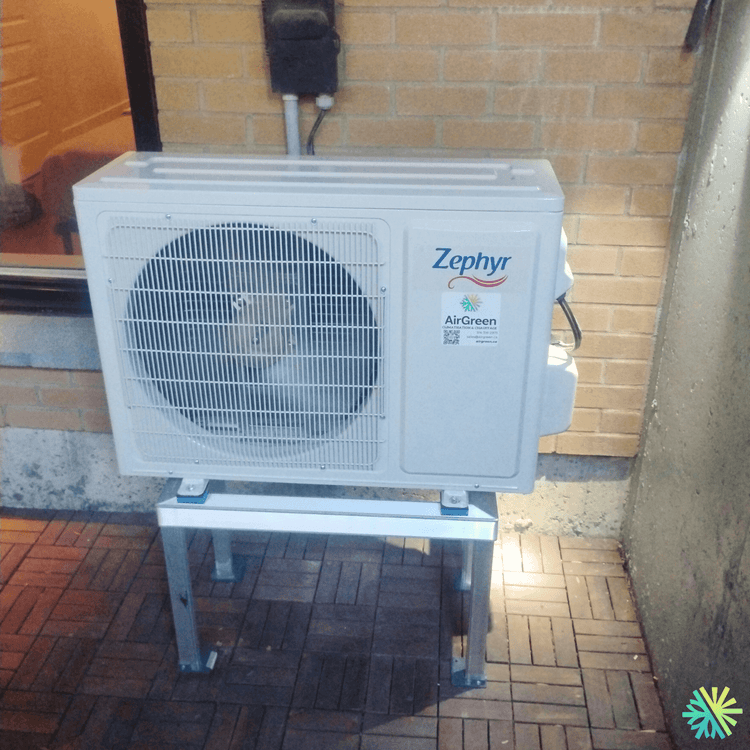 Installation d’une thermopompe murale Zephyr à Rosemont–La Petite-Patrie