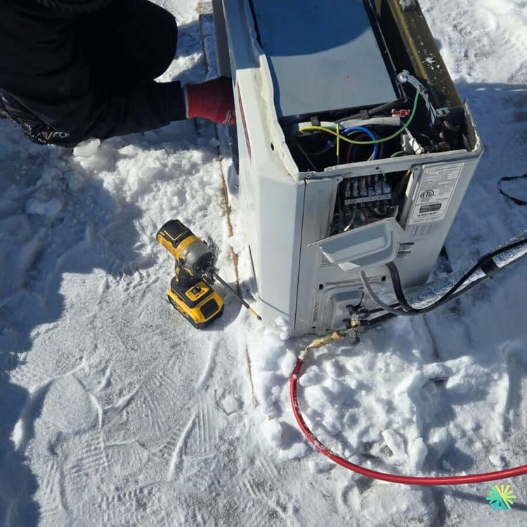 Réparation d’un système VRF Midea à Sainte-Anne-de-Bellevue