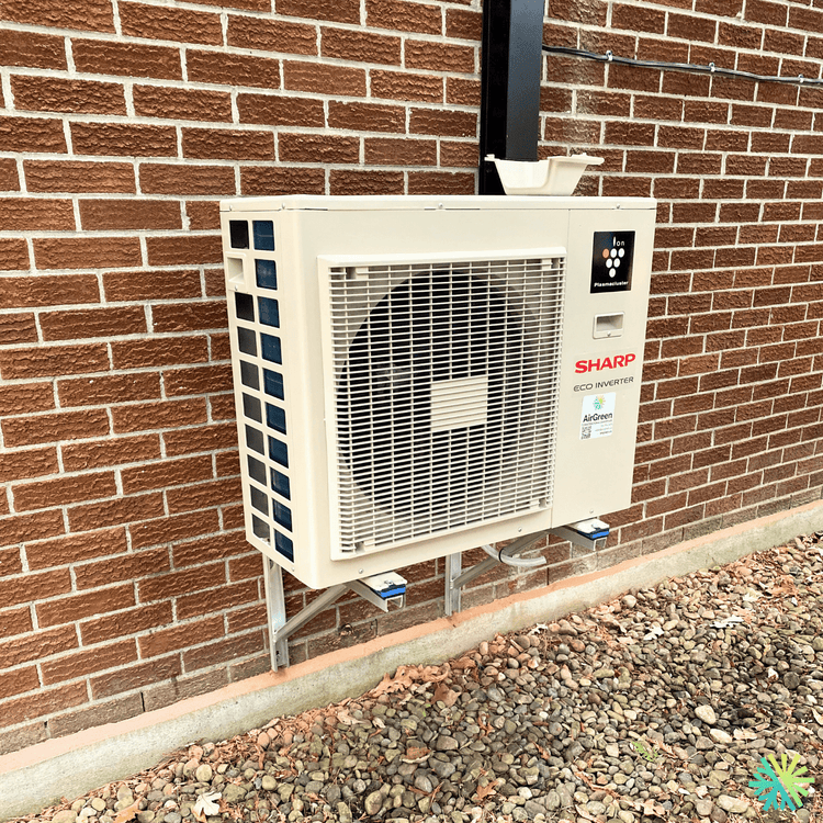 Installation d’une thermopompe murale Sharp ZU1 à Pointe-Claire (West Island)