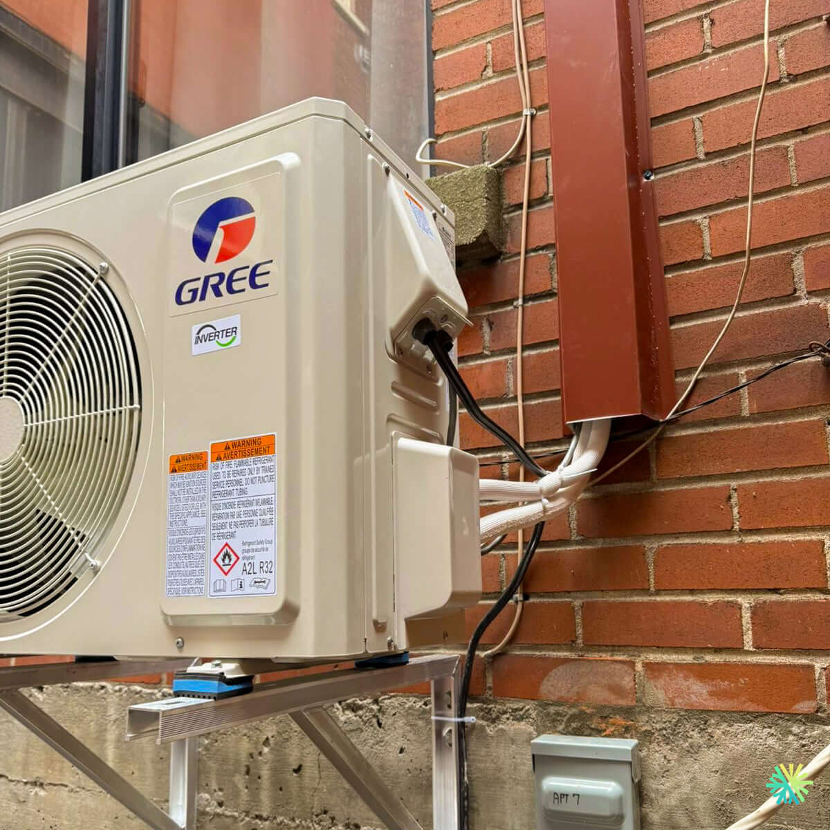 Installation d’une thermopompe DoubleZone GREE FREE MATCH R32 2 zones à Longueuil