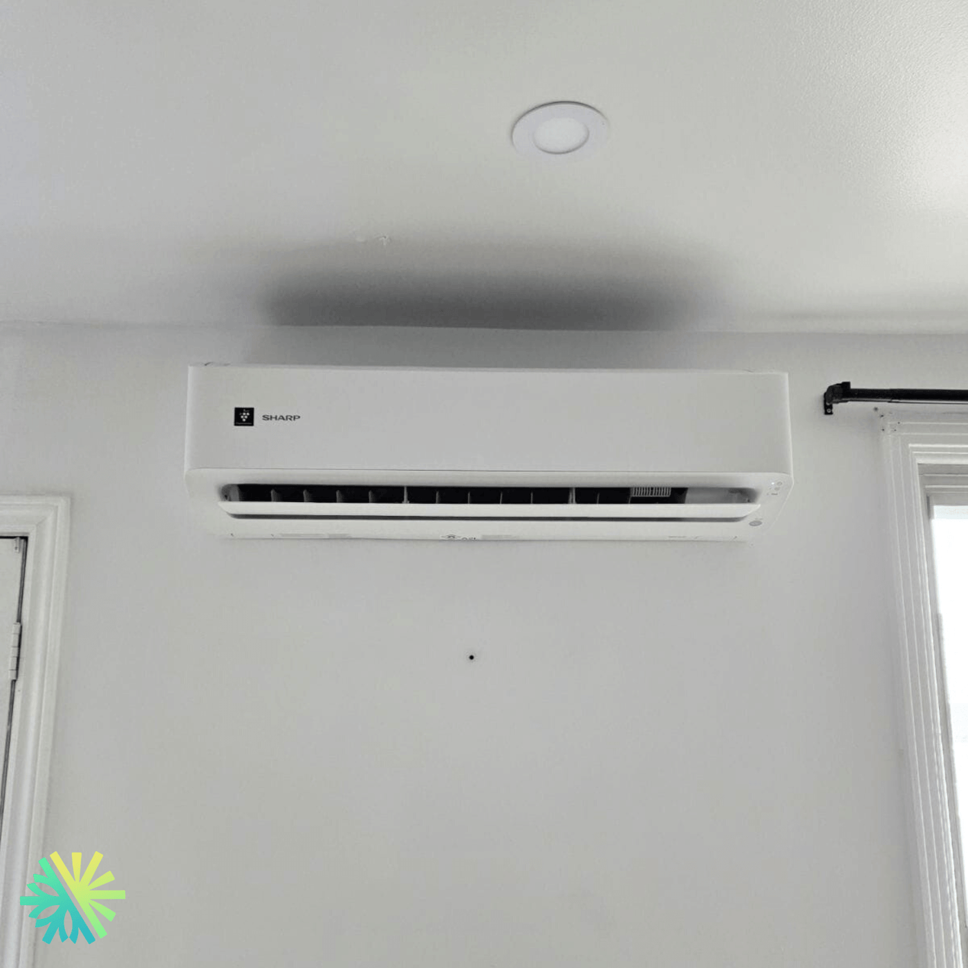 Installation d’une thermopompe murale SHARP ZU1 à Boucherville