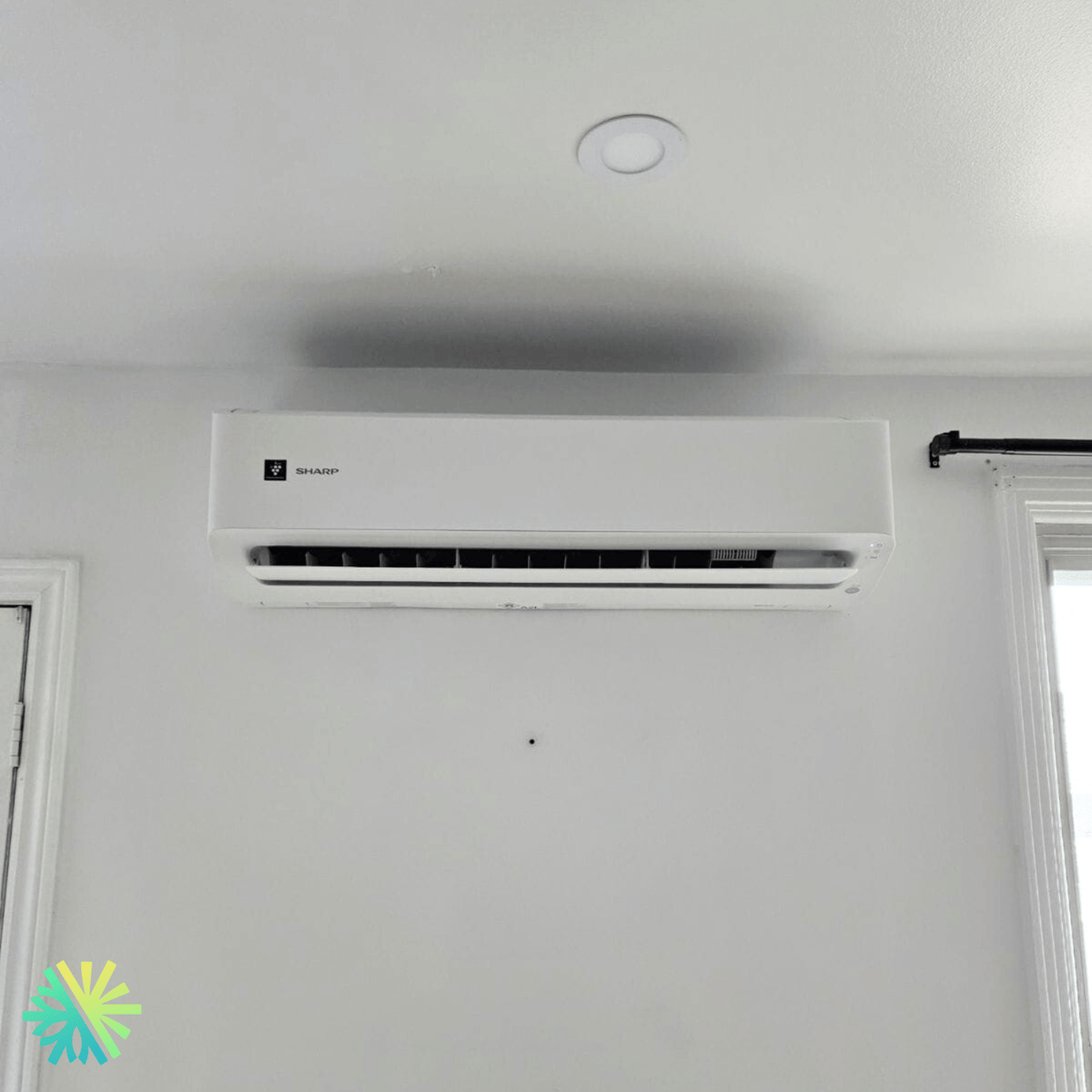 Installation d’une thermopompe murale SHARP ZU1 à Boucherville