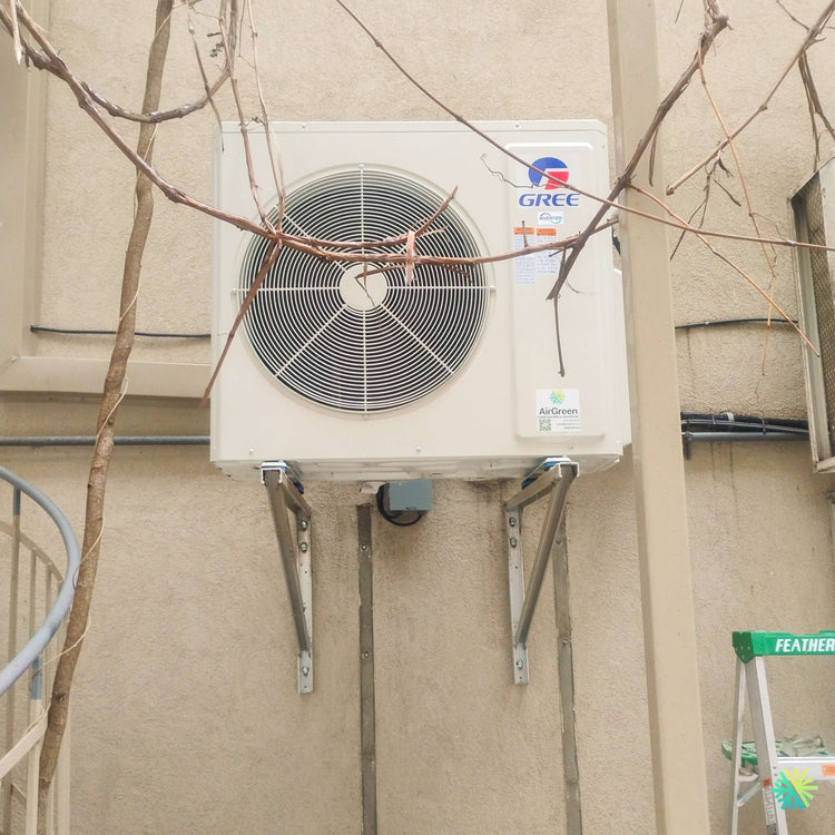 Installation d’une thermopompe 3 têtes GREE FreeMatch R32 à Saint-Philippe sur la Rive-Sud