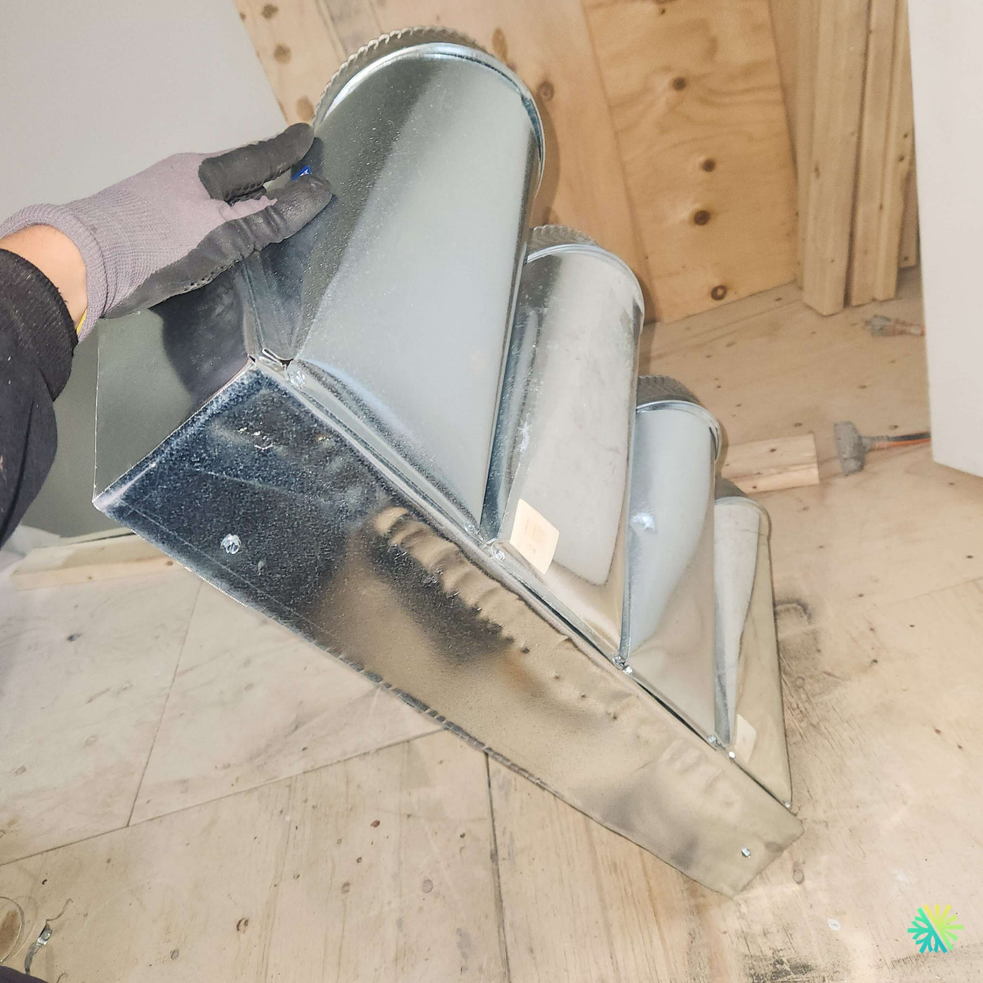 Installation d’une thermopompe gainable GREE All Match Slim Duct R32 à Sainte-Dorothée, Laval