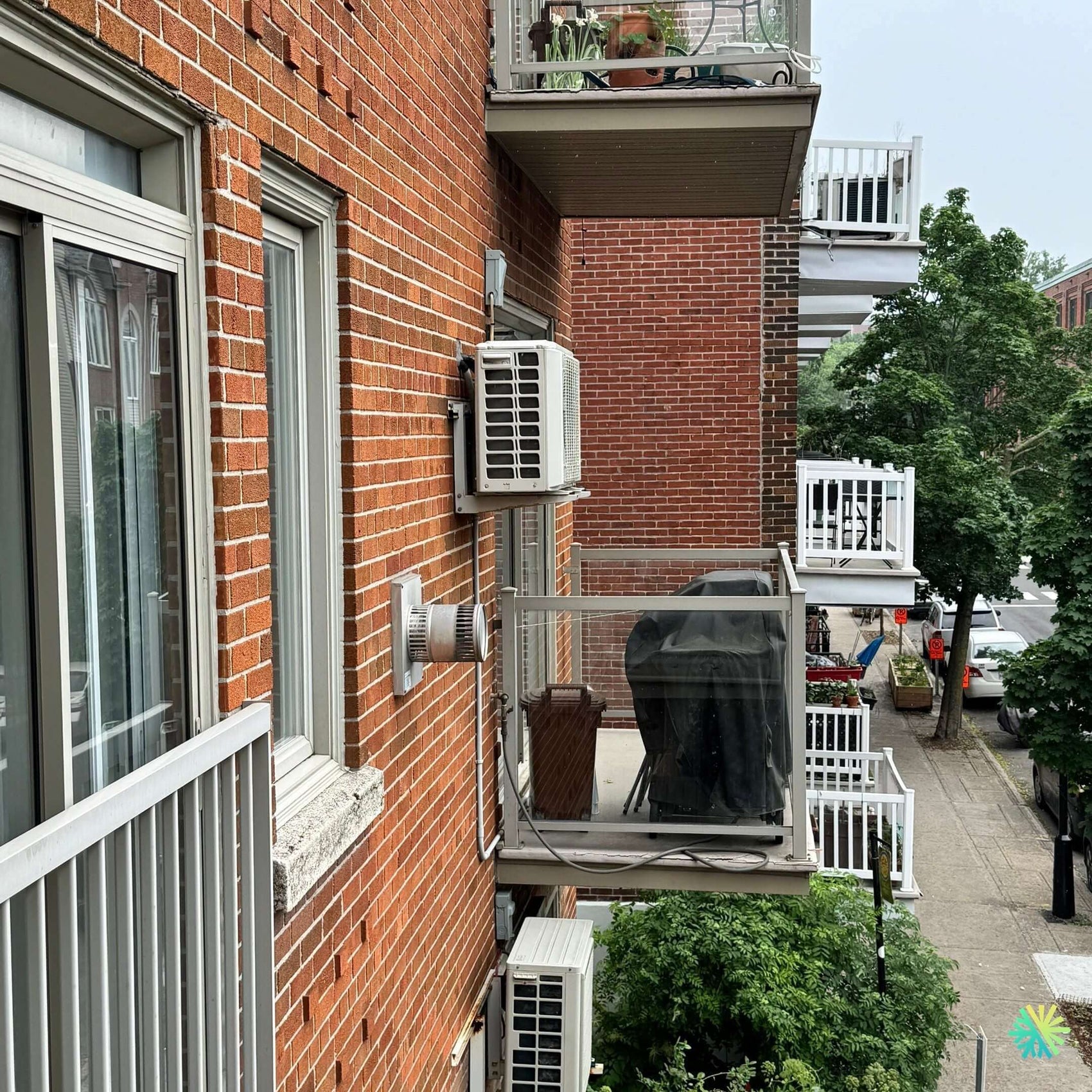 Réparation d’un climatiseur mural Friedrich à Ville-Marie