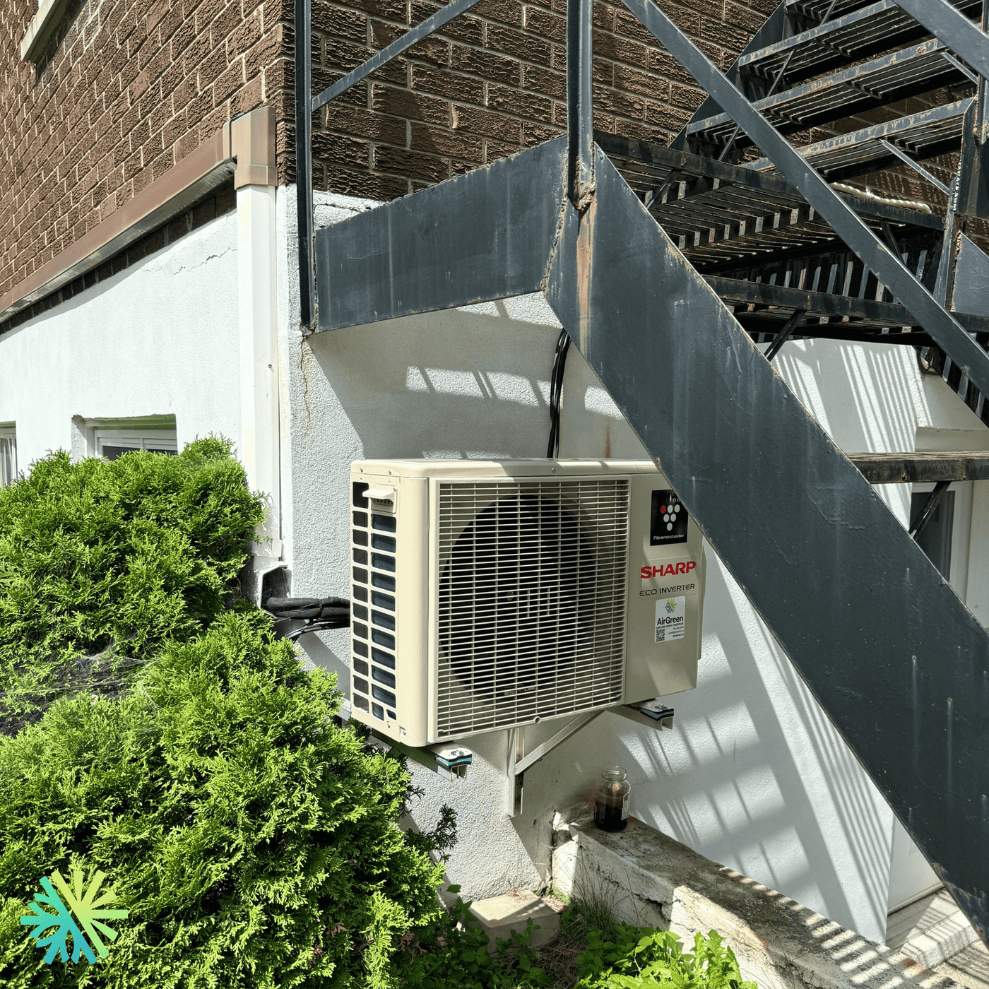 Installation d’une thermopompe Sharp ZHU1 à LaSalle, Montréal