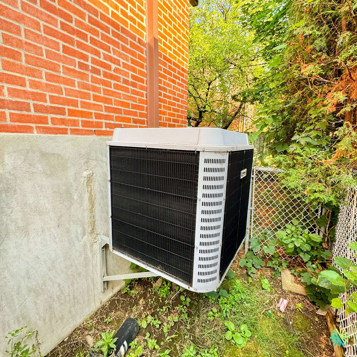 Réparation d’une thermopompe centrale à Côte-des-Neiges–Notre-Dame-de-Grâce
