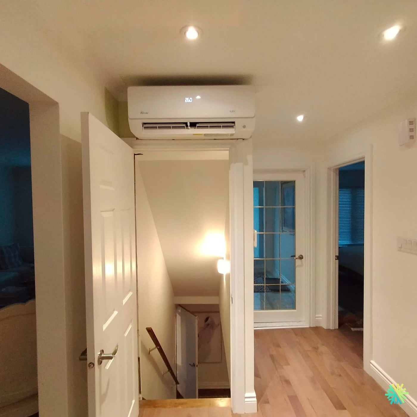 Installation d’une Midea Midea28 thermopompe murale à Brossard