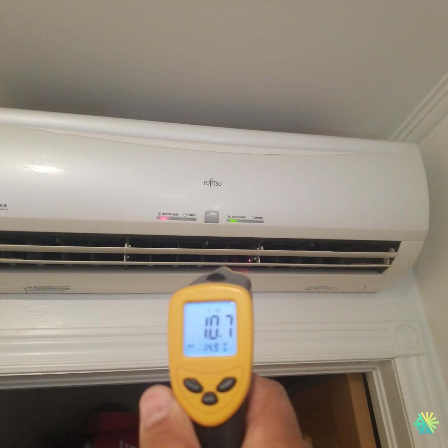 Réparation d’un climatiseur mural Fujitsu à Côte-des-Neiges