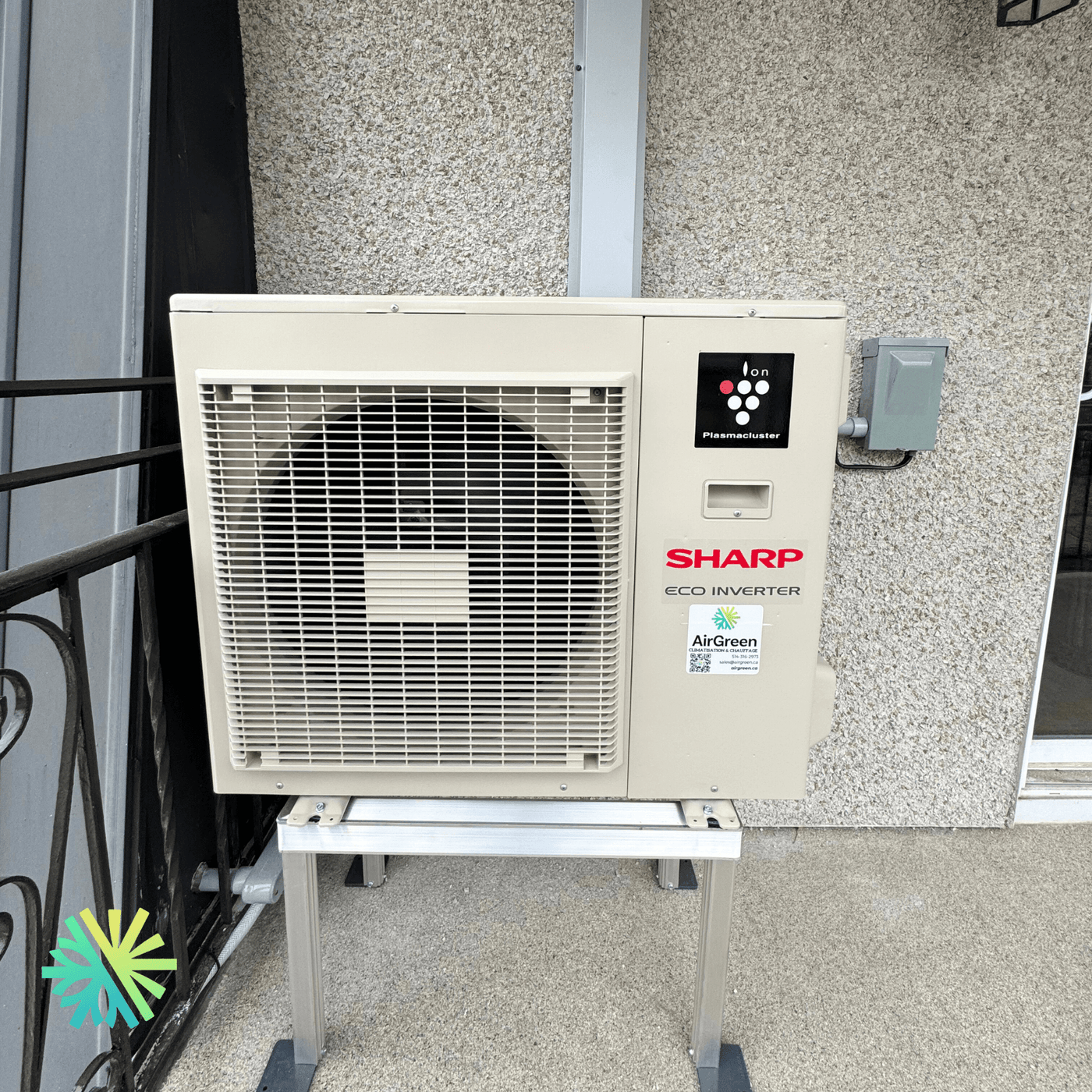 Installation d’une thermopompe murale Sharp ZU1 18 000 BTU à Westmount