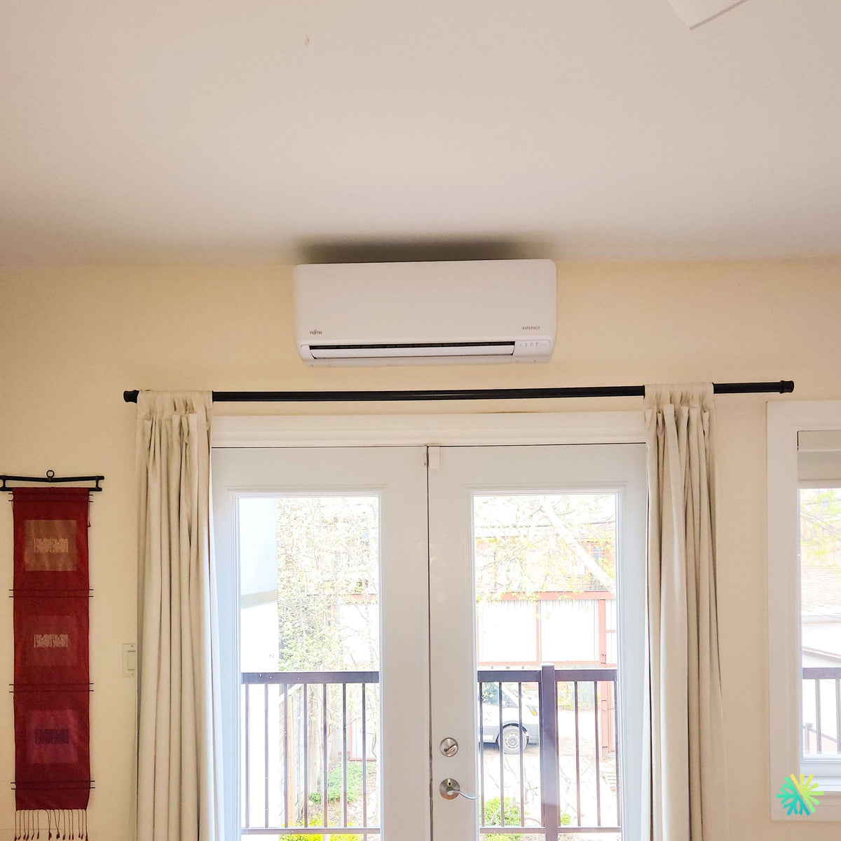 Installation d’une thermopompe murale Fujitsu AIRSTAGE Altair 700 à Saint-Louis-de-Gonzague, en Montérégie