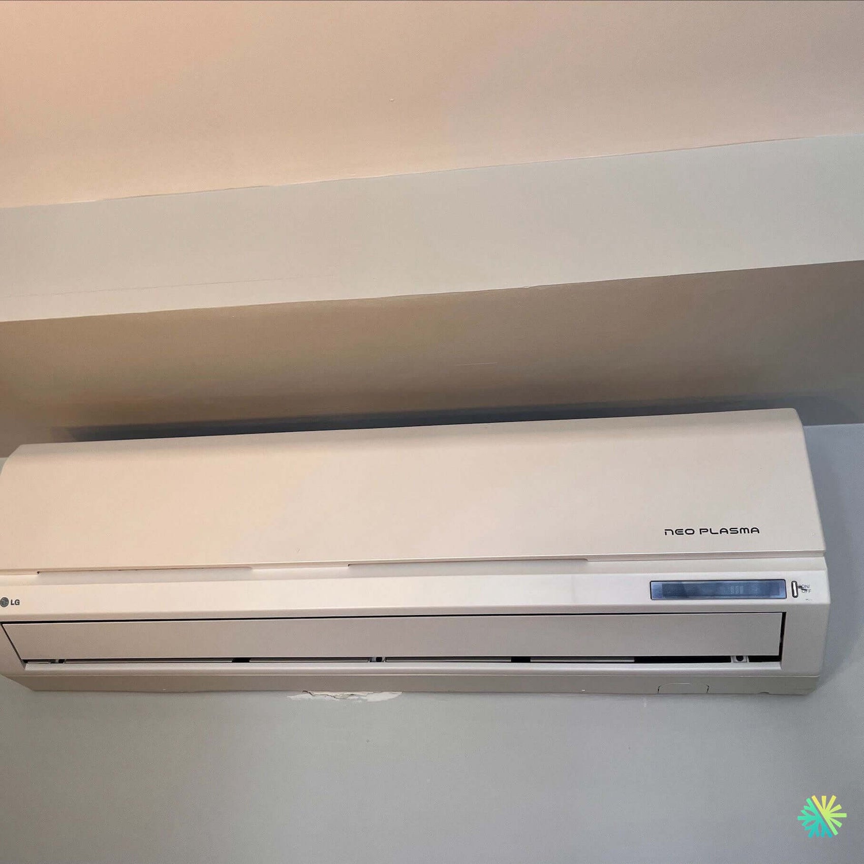 Installation d’un climatiseur mural LG Neo Plasma à Rosemont–La Petite-Patrie