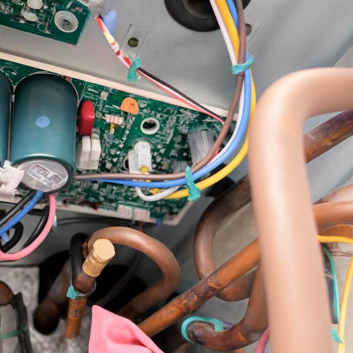 Circuits internes d'un déshumidificateur commercial - Comment calibrer le niveau d'humidité souhaité sur un déshumidificateur commercial?