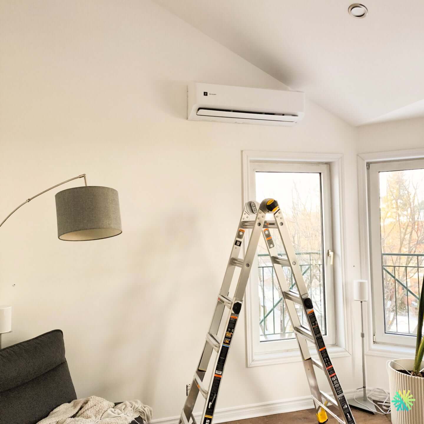 Thermopompe murale Sharp ZU1 18000 BTU : Installation professionnelle à Sainte-Dorothée (Laval)