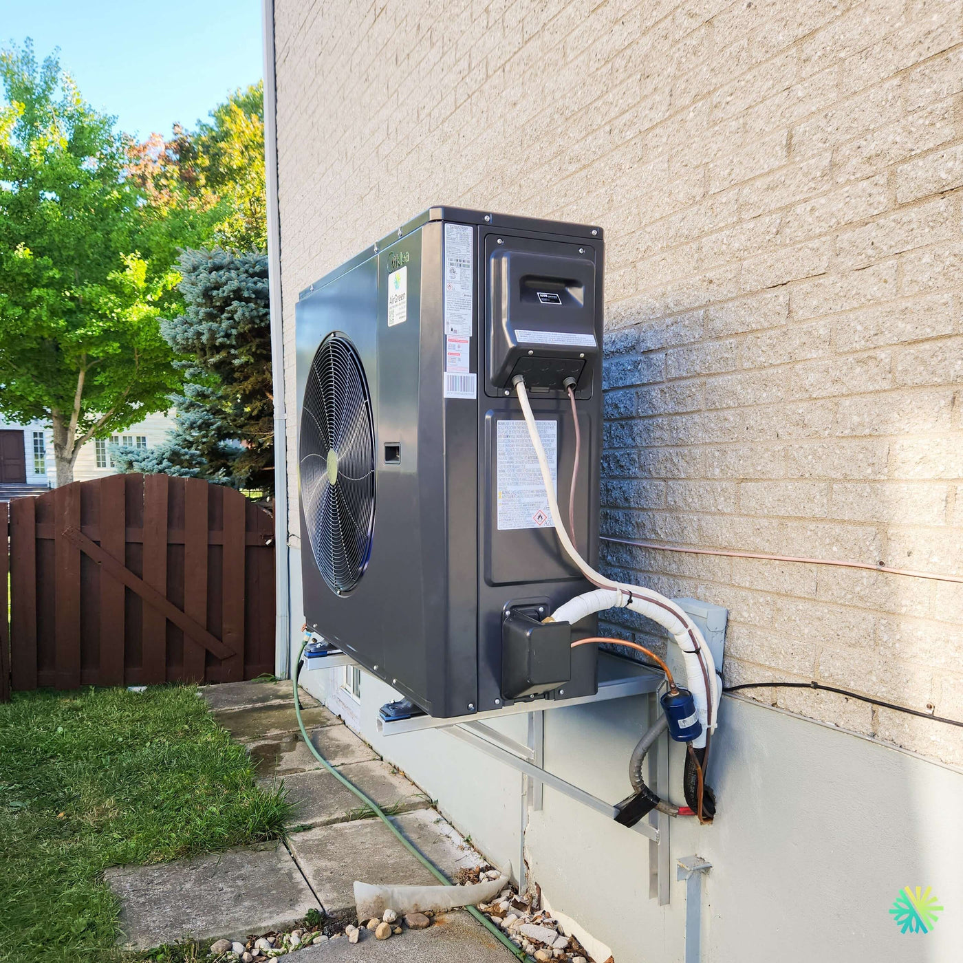 Installation of a Thermopompe Centrale MIDEA EVOX G3 3 Tonnes à Laval