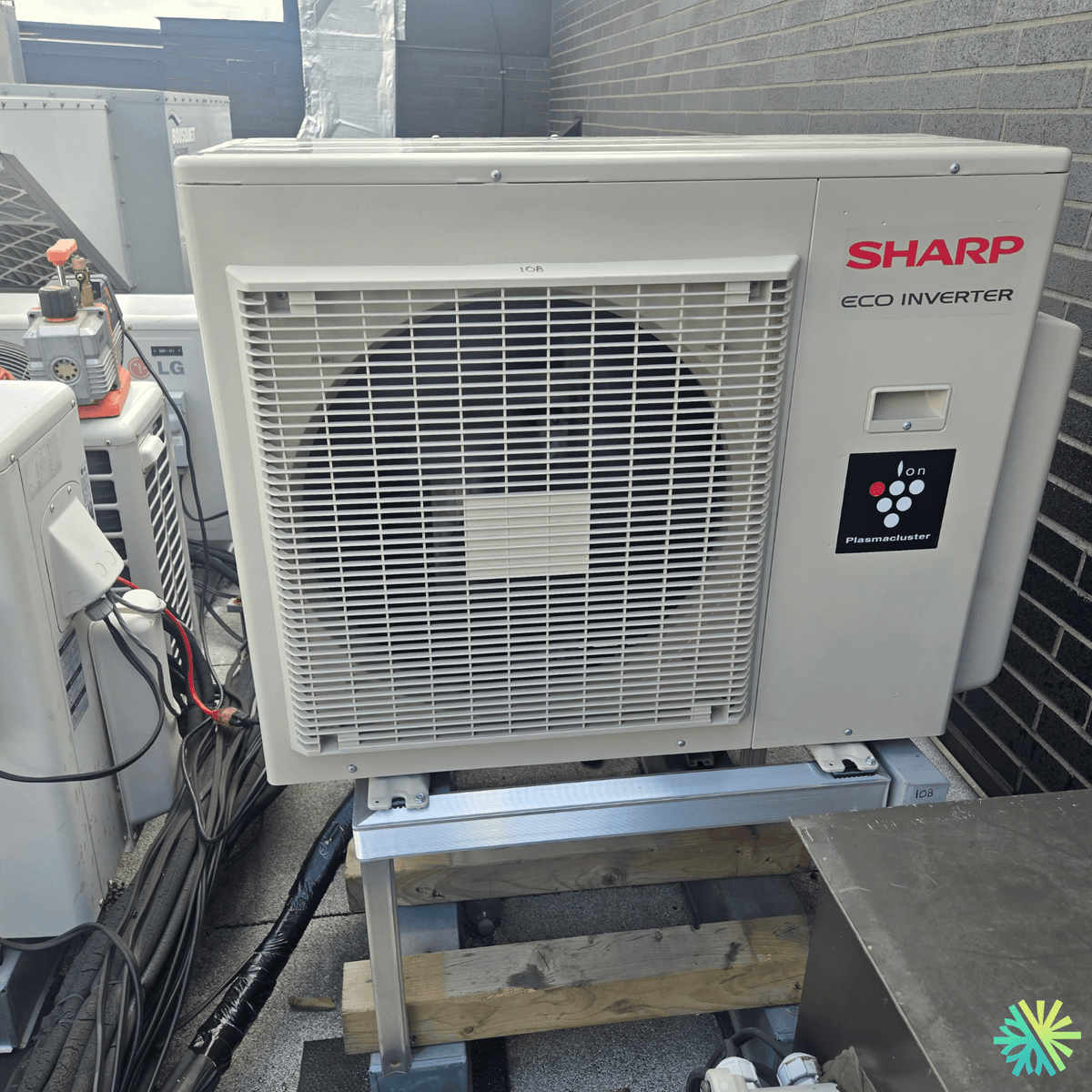 Installation d’une thermopompe murale Sharp au Sud-Ouest (Montréal)
