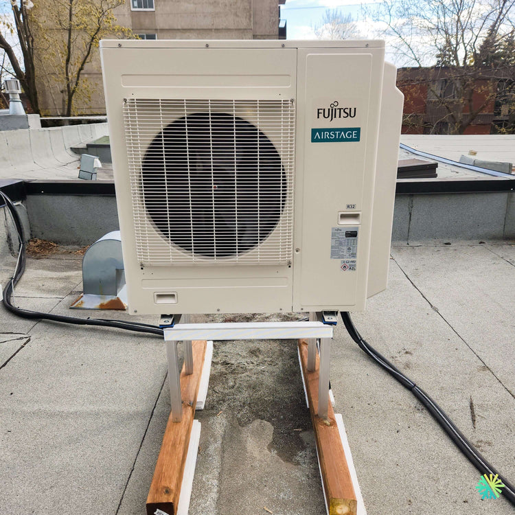 Installation d’une thermopompe double zone Fujitsu Aquila XLTH à Ahuntsic-Cartierville, Montréal