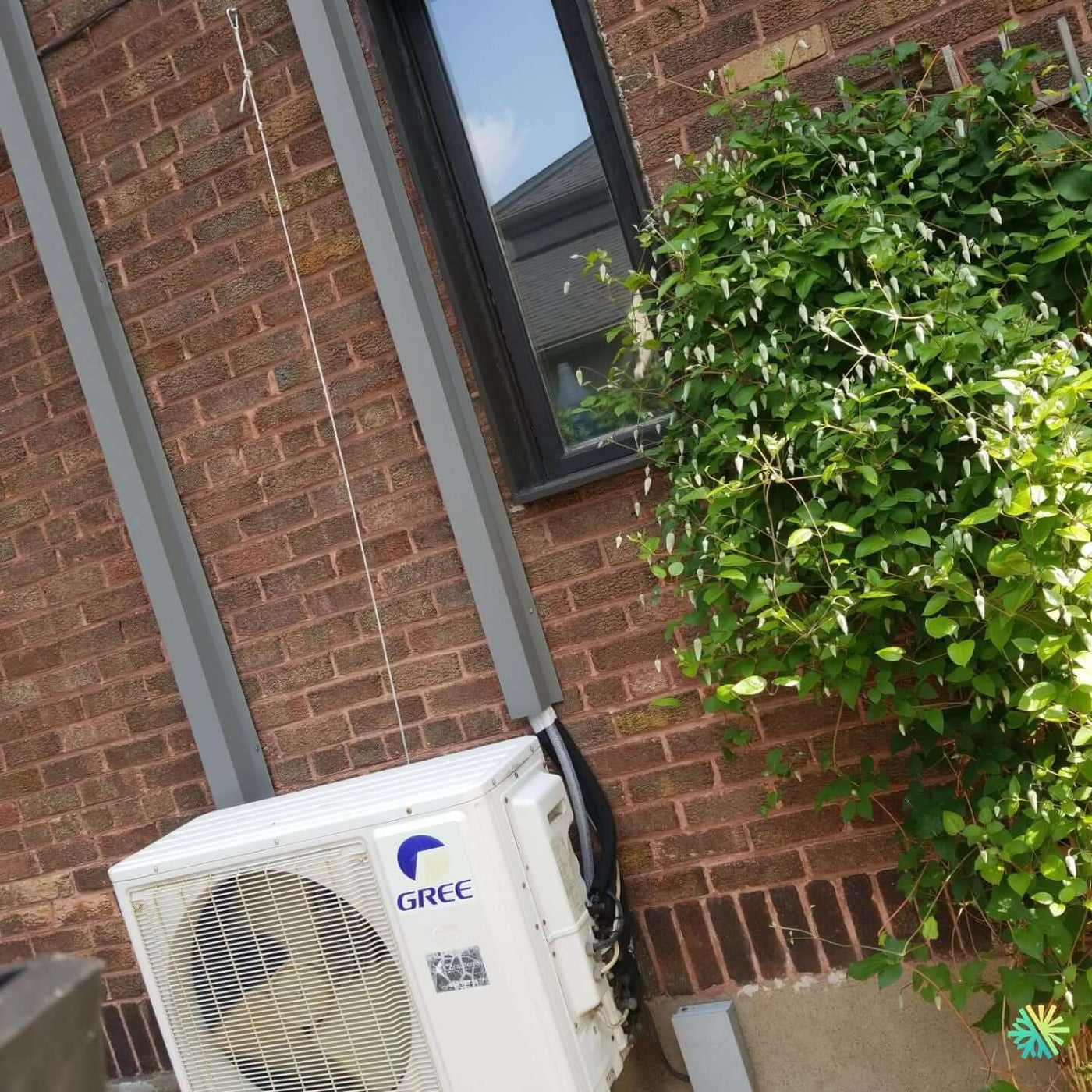 Réparation d’une thermopompe murale Gree à Sainte-Julie