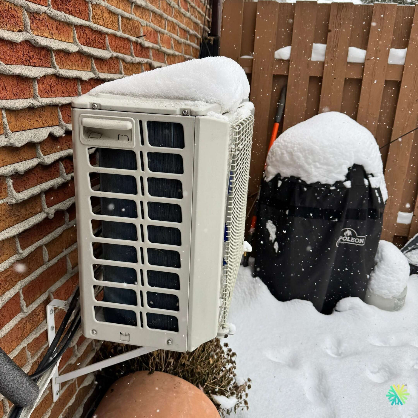 Réparation d’une thermopompe murale Midea à Sainte-Julie