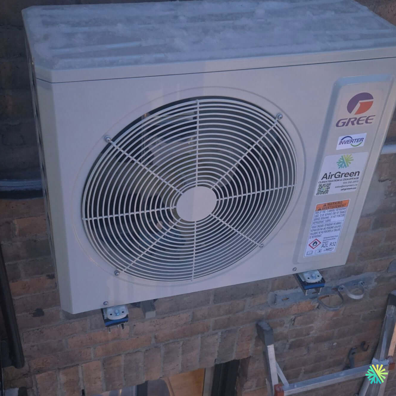 Réparation d’une thermopompe murale Gree à Sainte-Dorothée