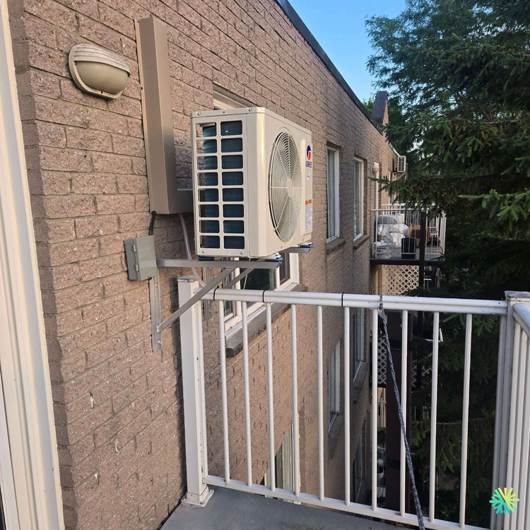 Installation d’une Gree (série R-32) thermopompe murale à Laval – Chomedey