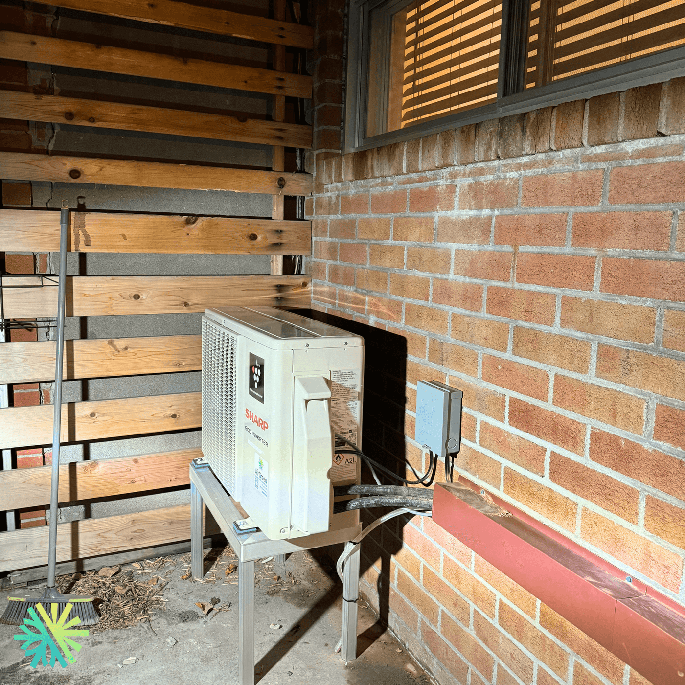 Installation d’une thermopompe murale Mini Split SHARP ZU1 à Terrebonne