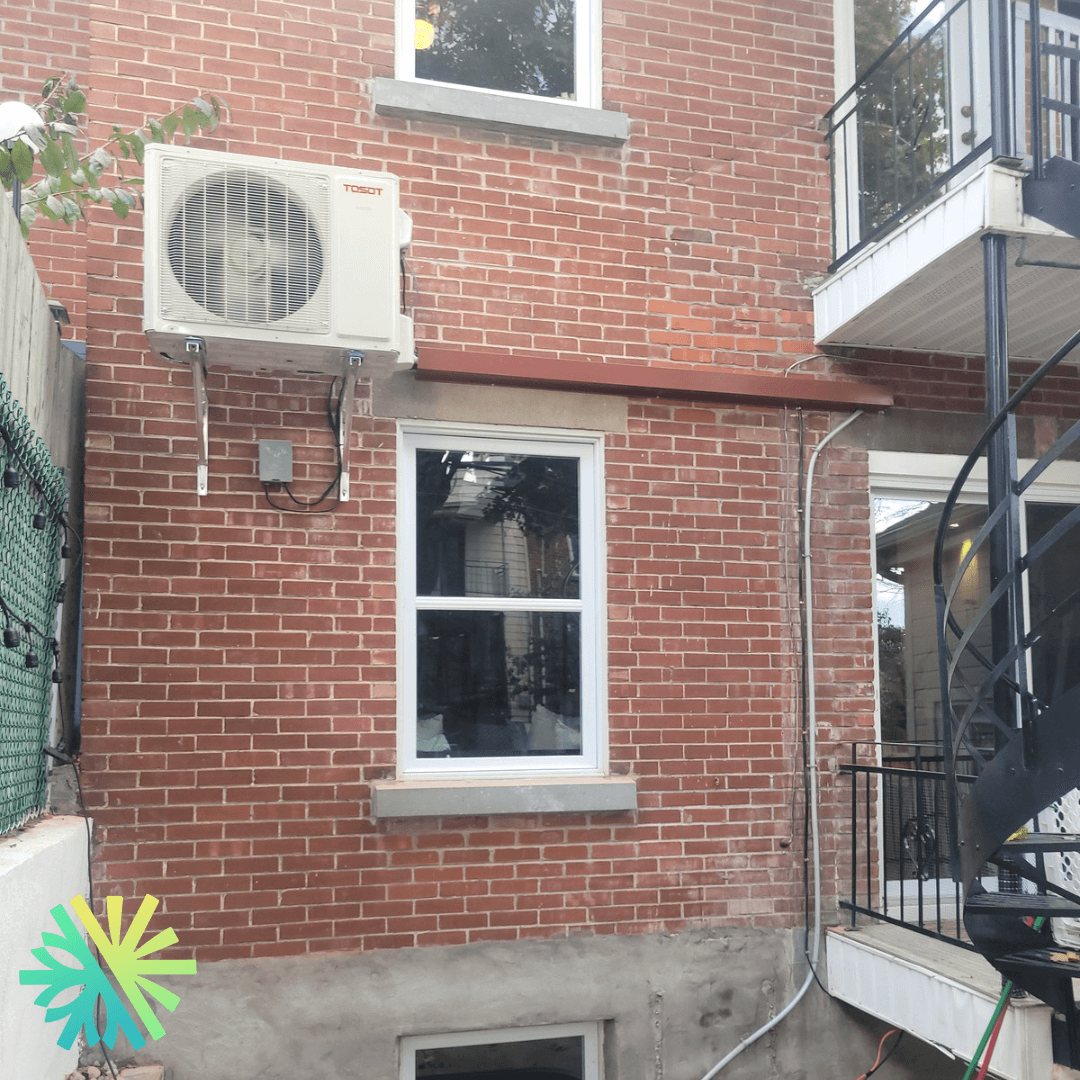 Installation d'une thermopompe murale Tosot LomoPlus à Montréal-Nord