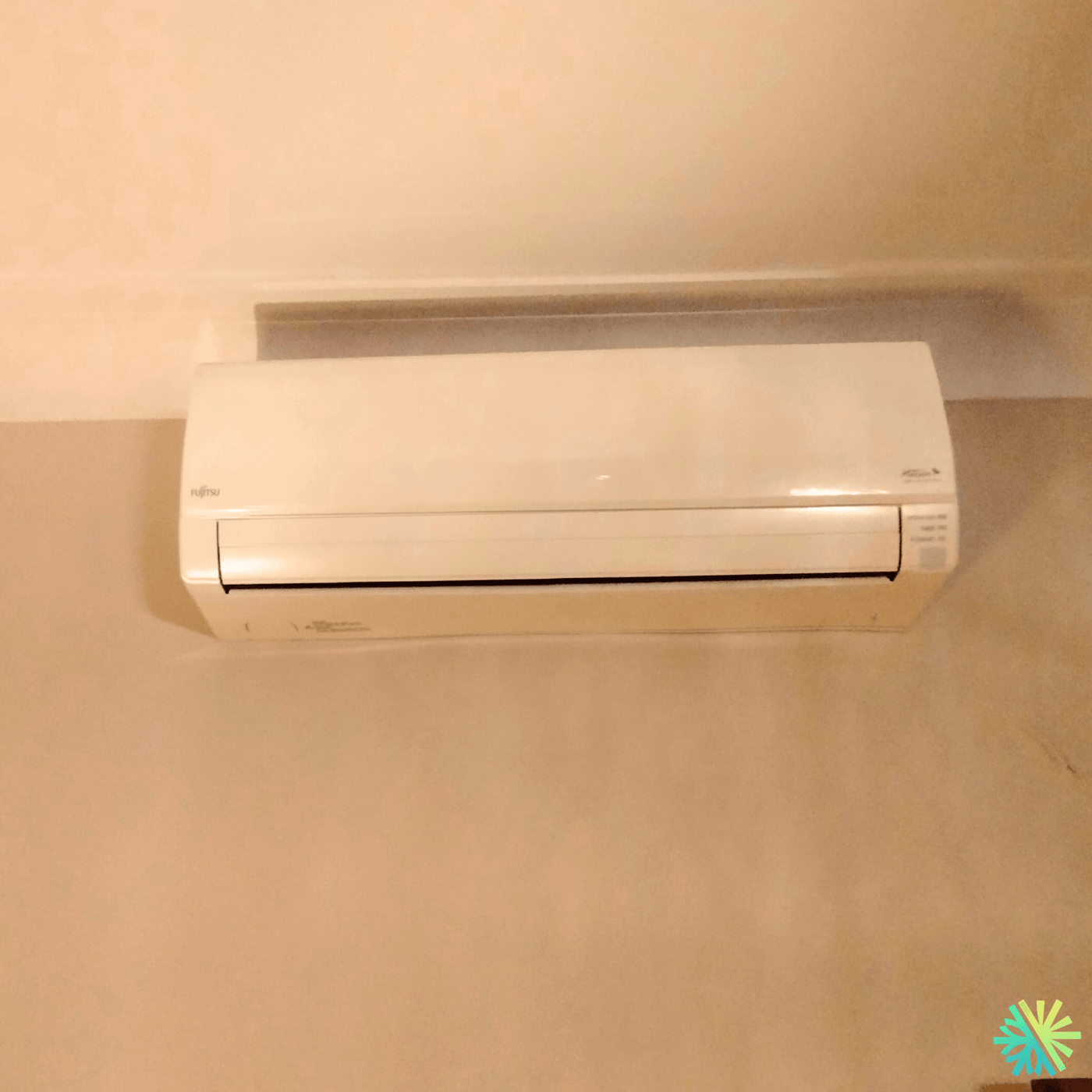 Nettoyage d’une thermopompe murale Fujitsu à Ville-Marie (Montréal) : air plus sain, performance retrouvée