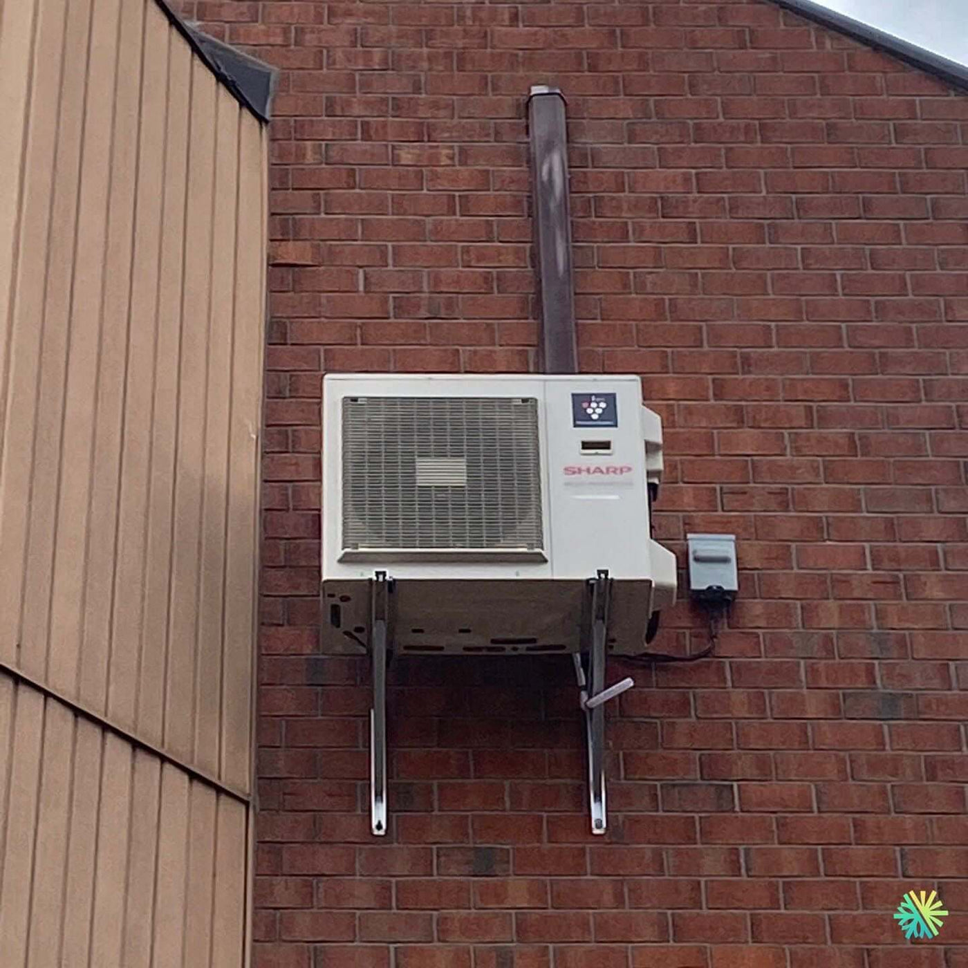 Installation d’une Sharp gamme ZU1 thermopompe murale à Saint-Léonard