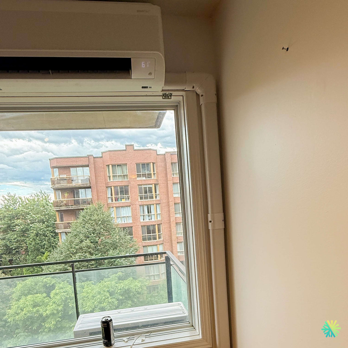 Installation d’une thermopompe murale Samsung WindFree™ MaxHeat à Anjou, Montréal