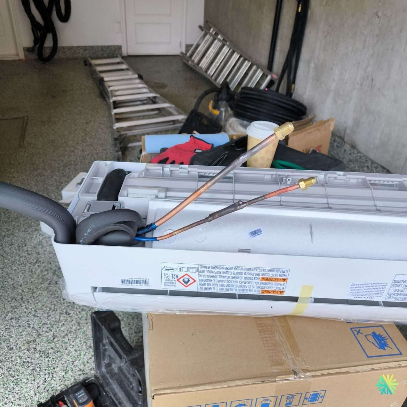 Installation d’une thermopompe murale Midea à Sainte-Julie