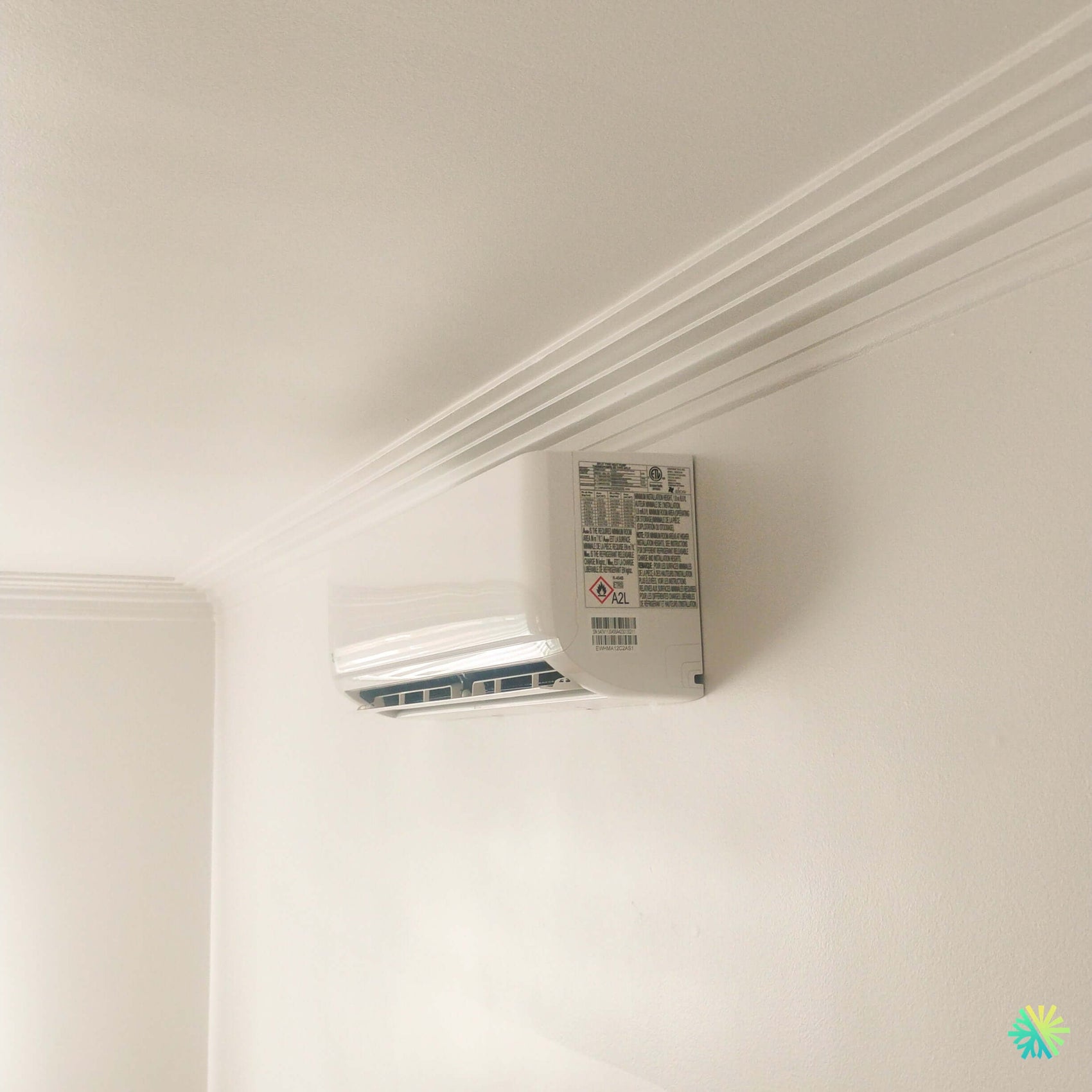 Installation d’une thermopompe murale ELIOS EMC 12 000 BTU à Howick en Montérégie