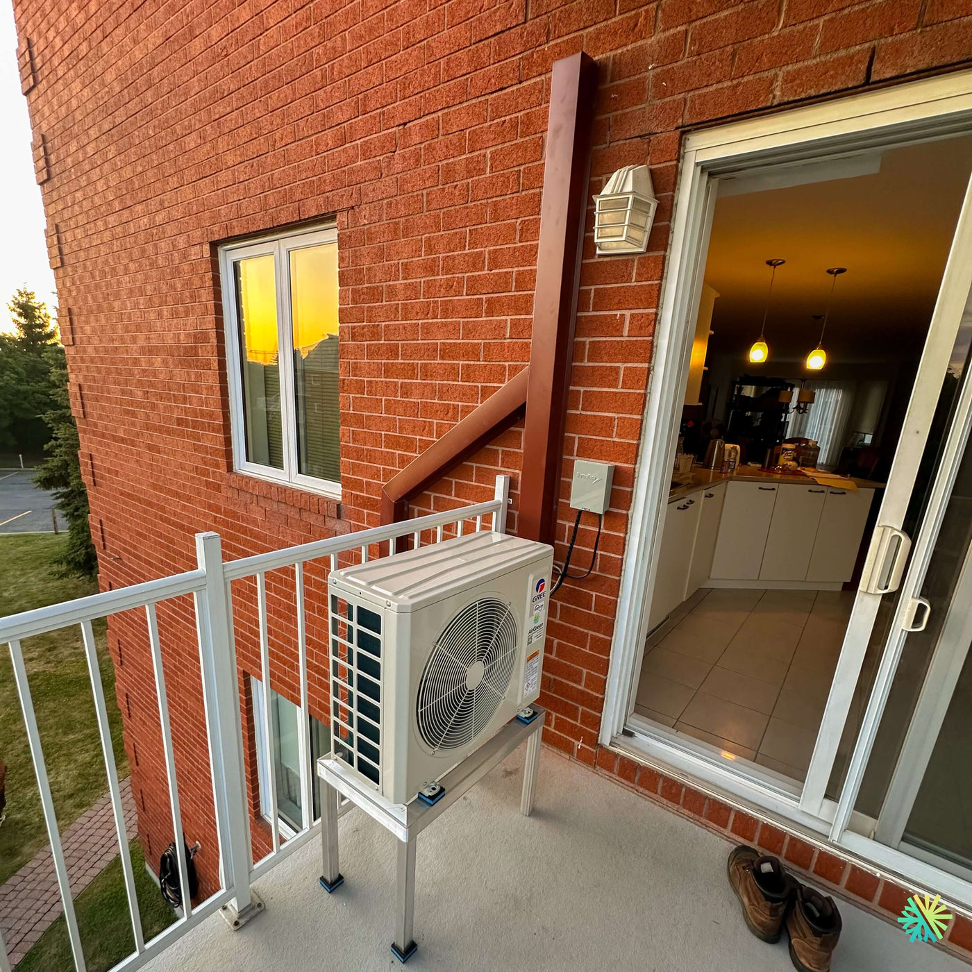 Installation d’une thermopompe GREE FREE MATCH R32 DoubleZone 2 têtes à Saint-Bruno sur la Rive Sud