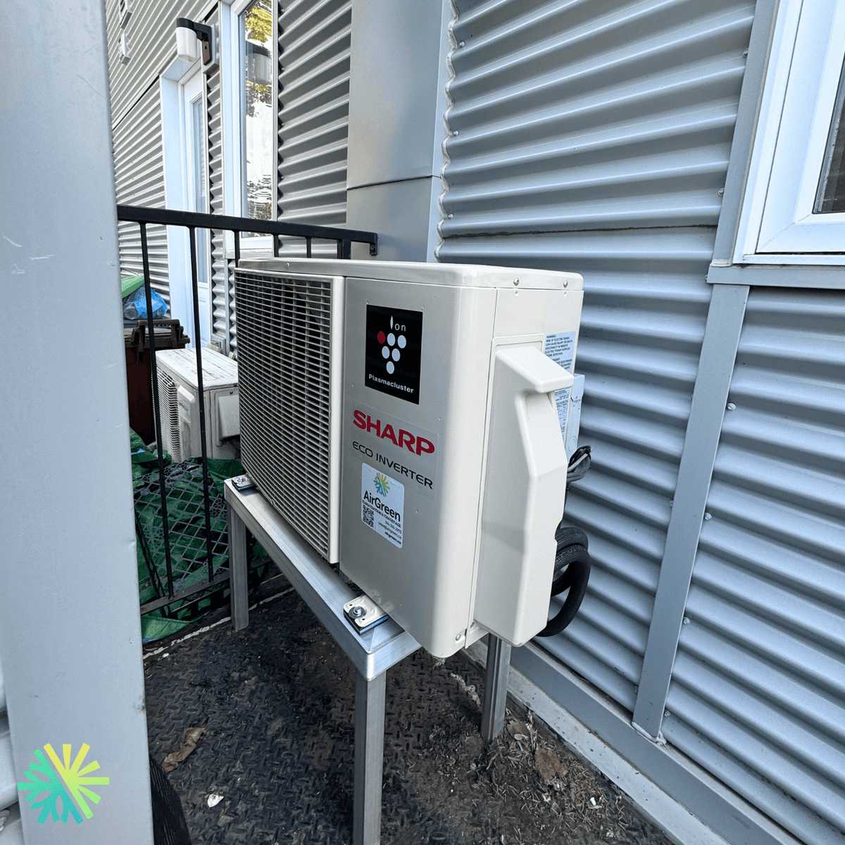 Installation of a SHARP ZHU1 Wall-Mounted Heat Pump in Saint-Lambert