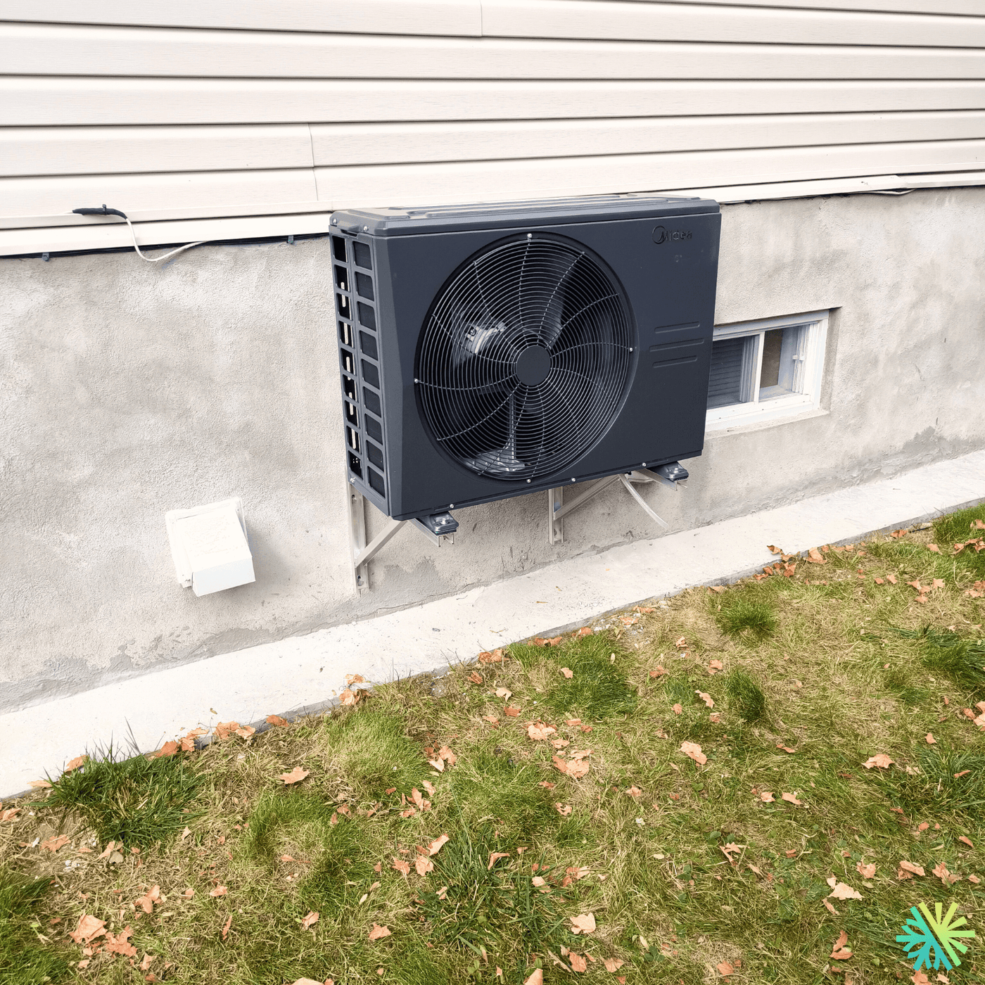 Installation d’une thermopompe murale Midea à Fabreville (Laval) : confort 4 saisons et installation soignée