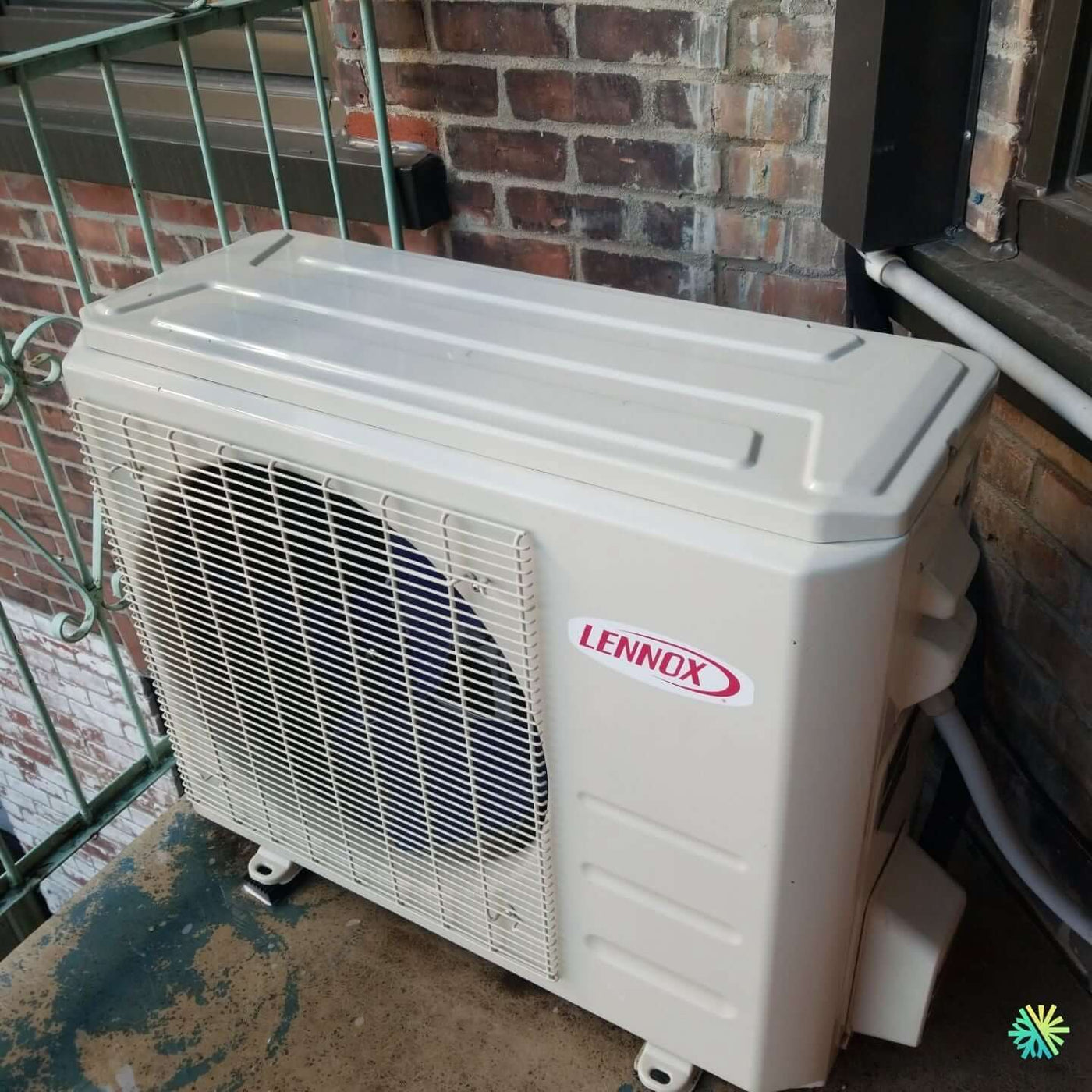 Installation d’une Lennox (gamme murale) thermopompe murale au Plateau-Mont-Royal