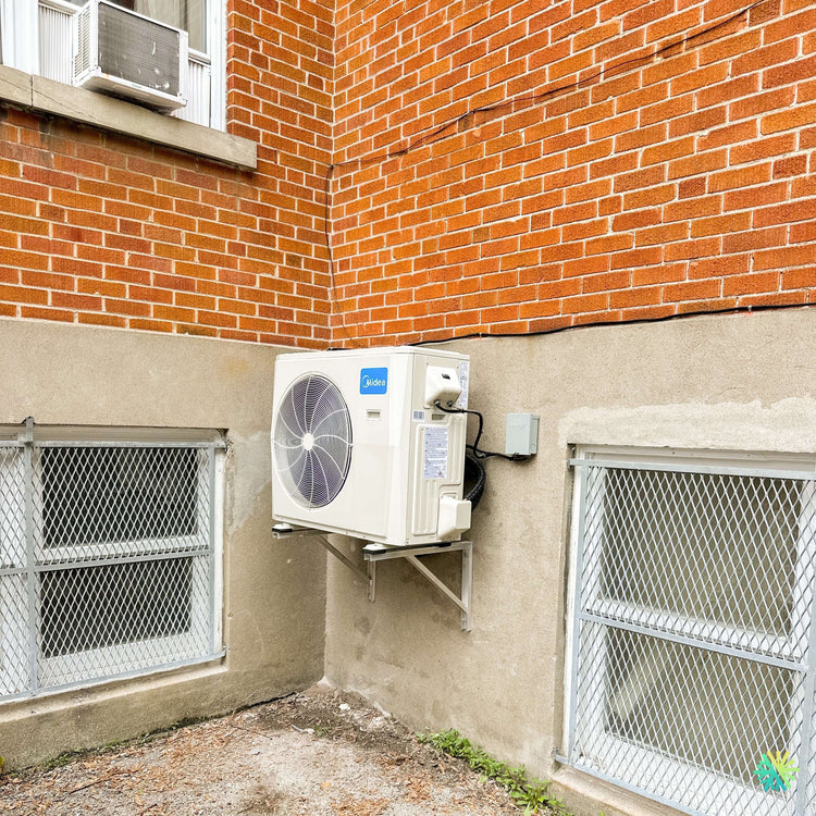 Installation d’une thermopompe murale MIDEA MIDEA35 à Saint-Denis-sur-Richelieu, en Montérégie