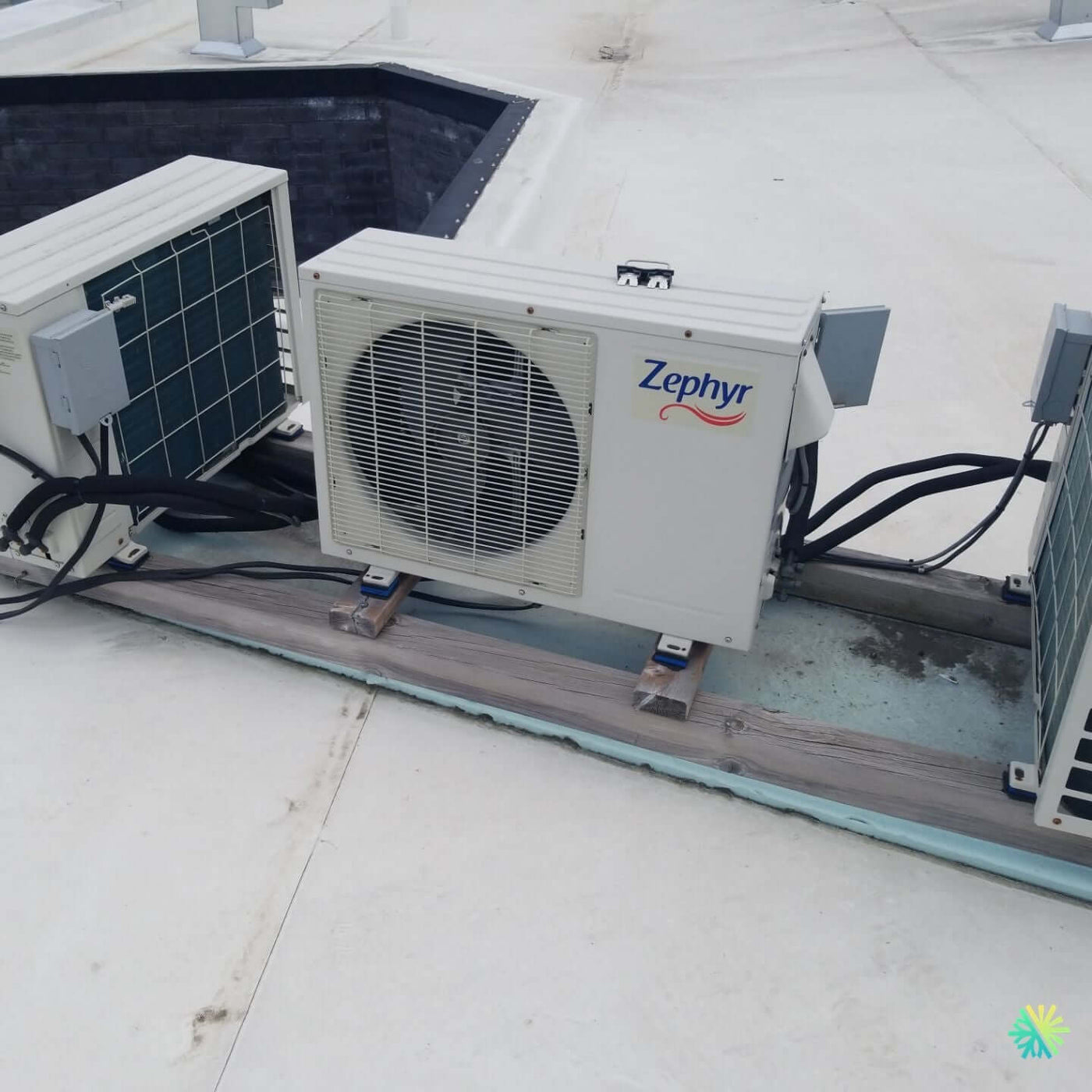 Installation d’une Zephyr série résidentielle thermopompe murale à Plateau-Mont-Royal