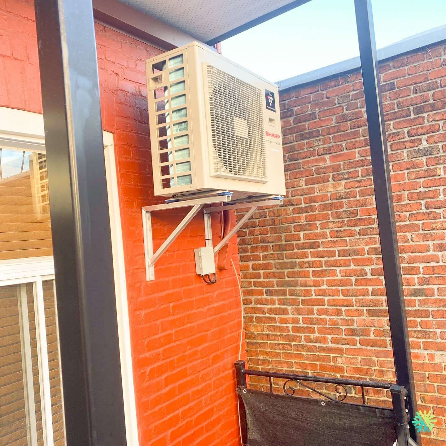 Thermopompe SHARP ZU1 18 000 BTU : Installation professionnelle à Pont-Viau (Laval)