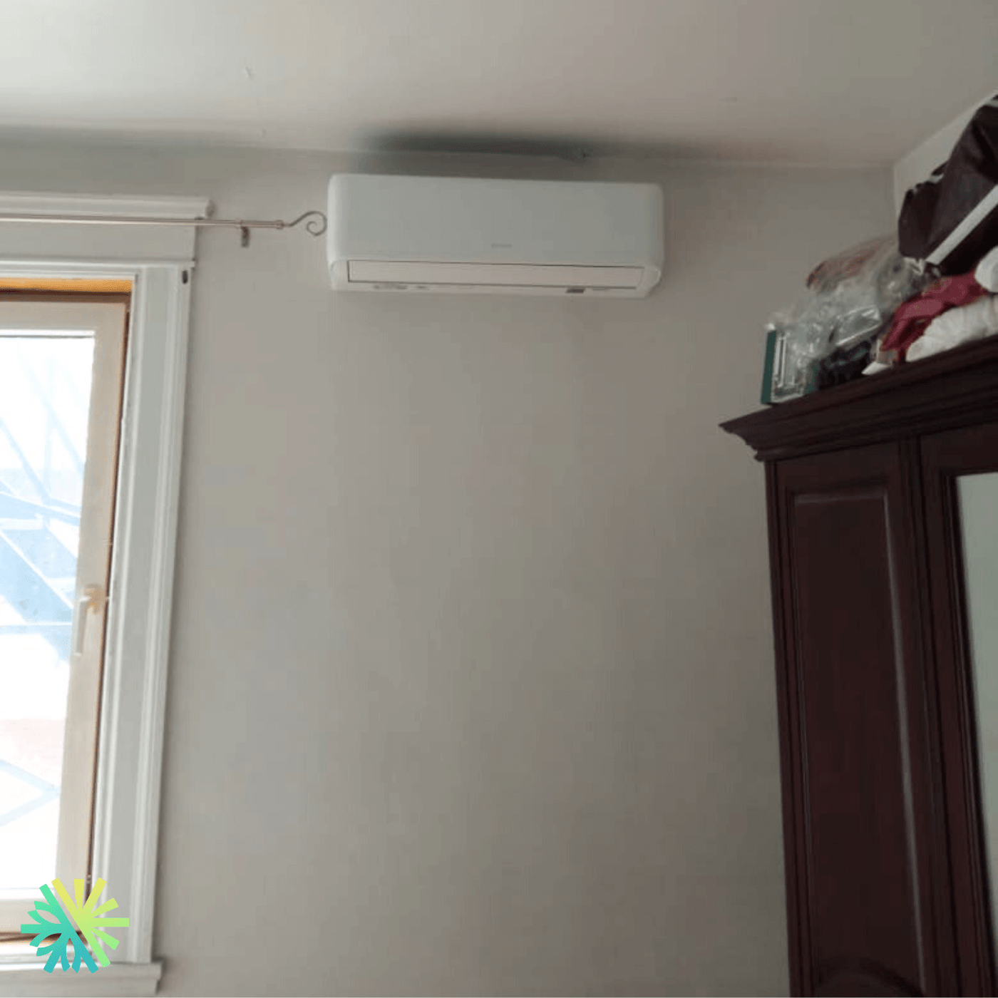 Installation d'une thermopompe mini split Gree Livo Gen4 à Rosemère