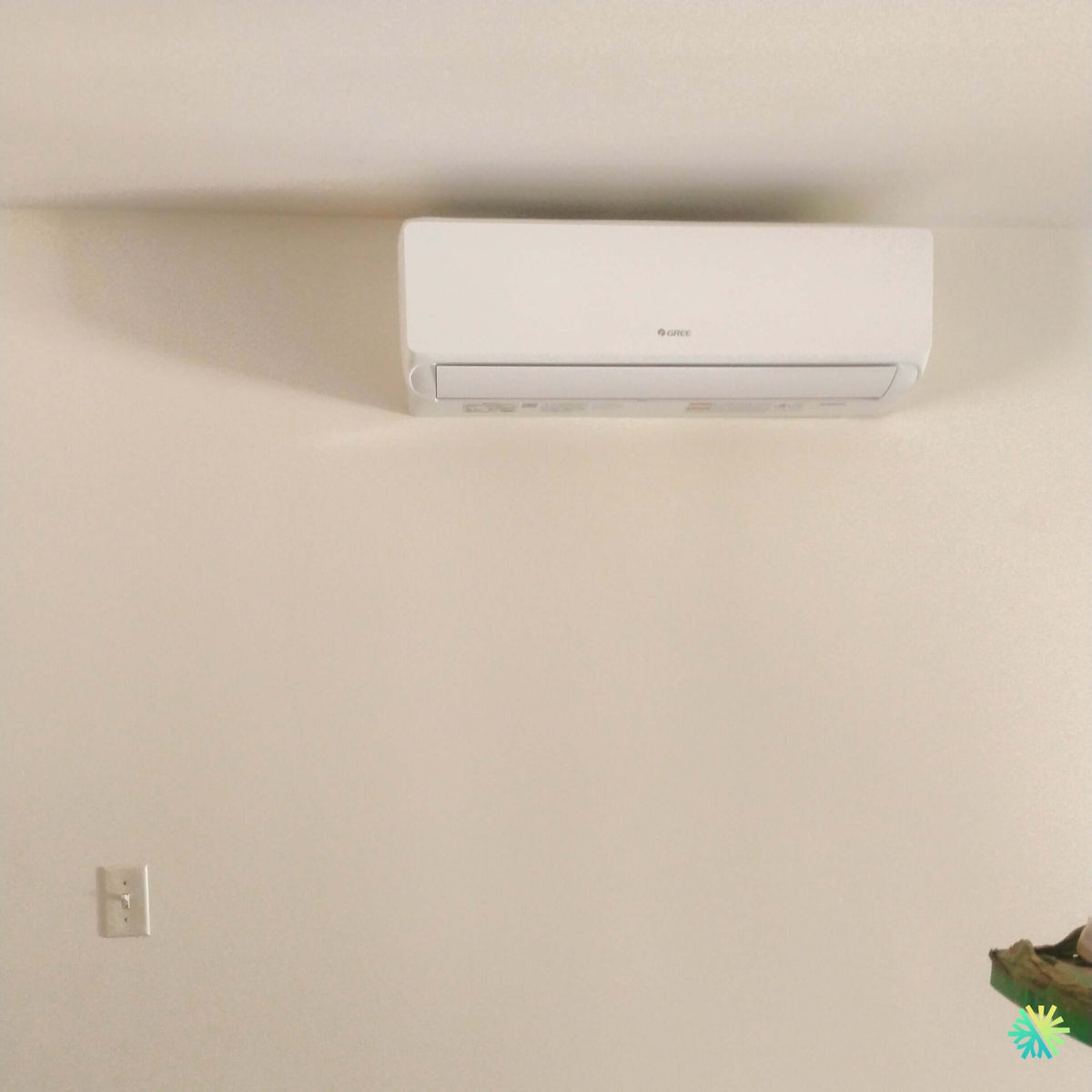 Installation d’une GREE LIVO R32 Thermopompe Murale – Climatiseur – Mini Split à Laval, au cœur de la Rive Nord