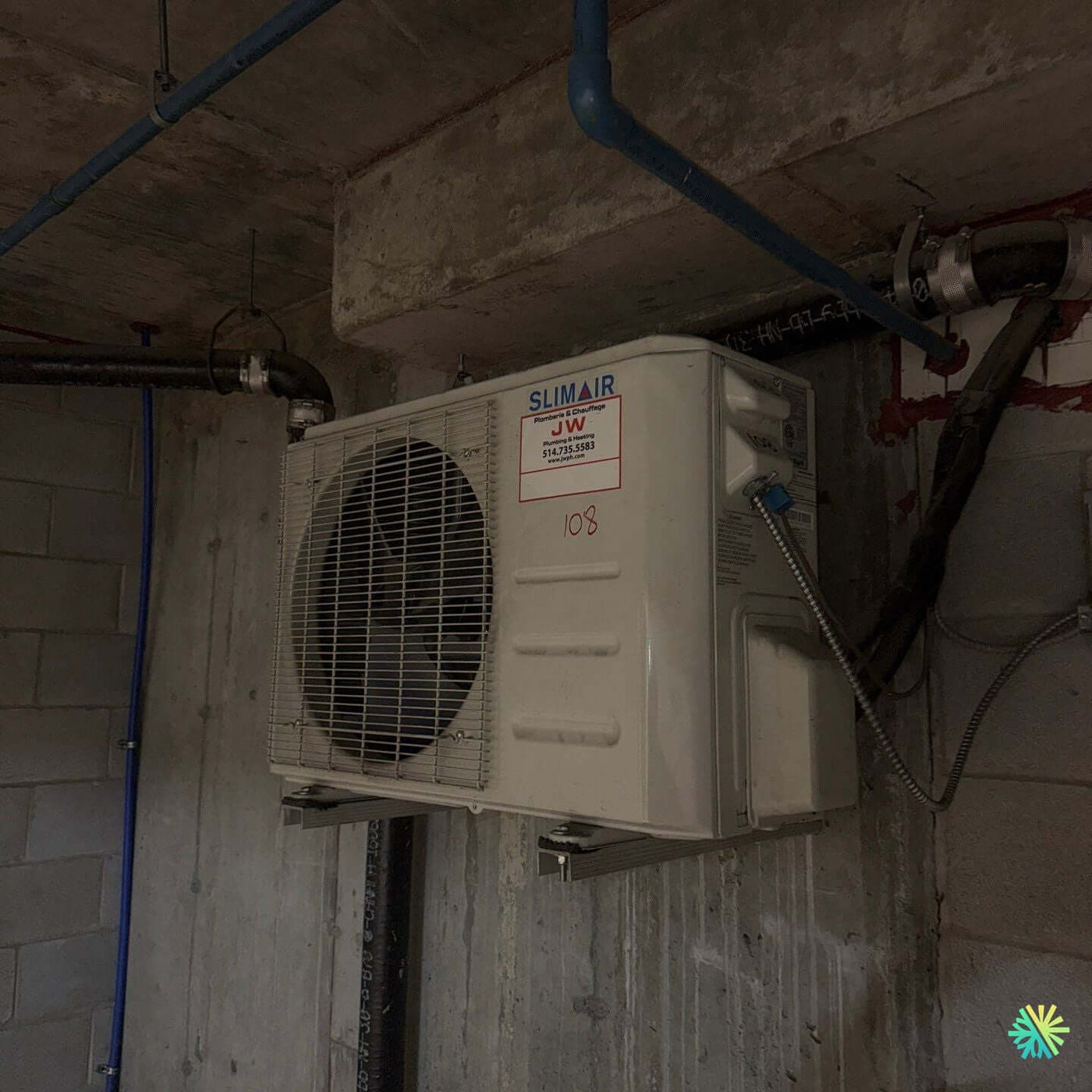 Réparation d’une thermopompe Slimair à Ville-Marie