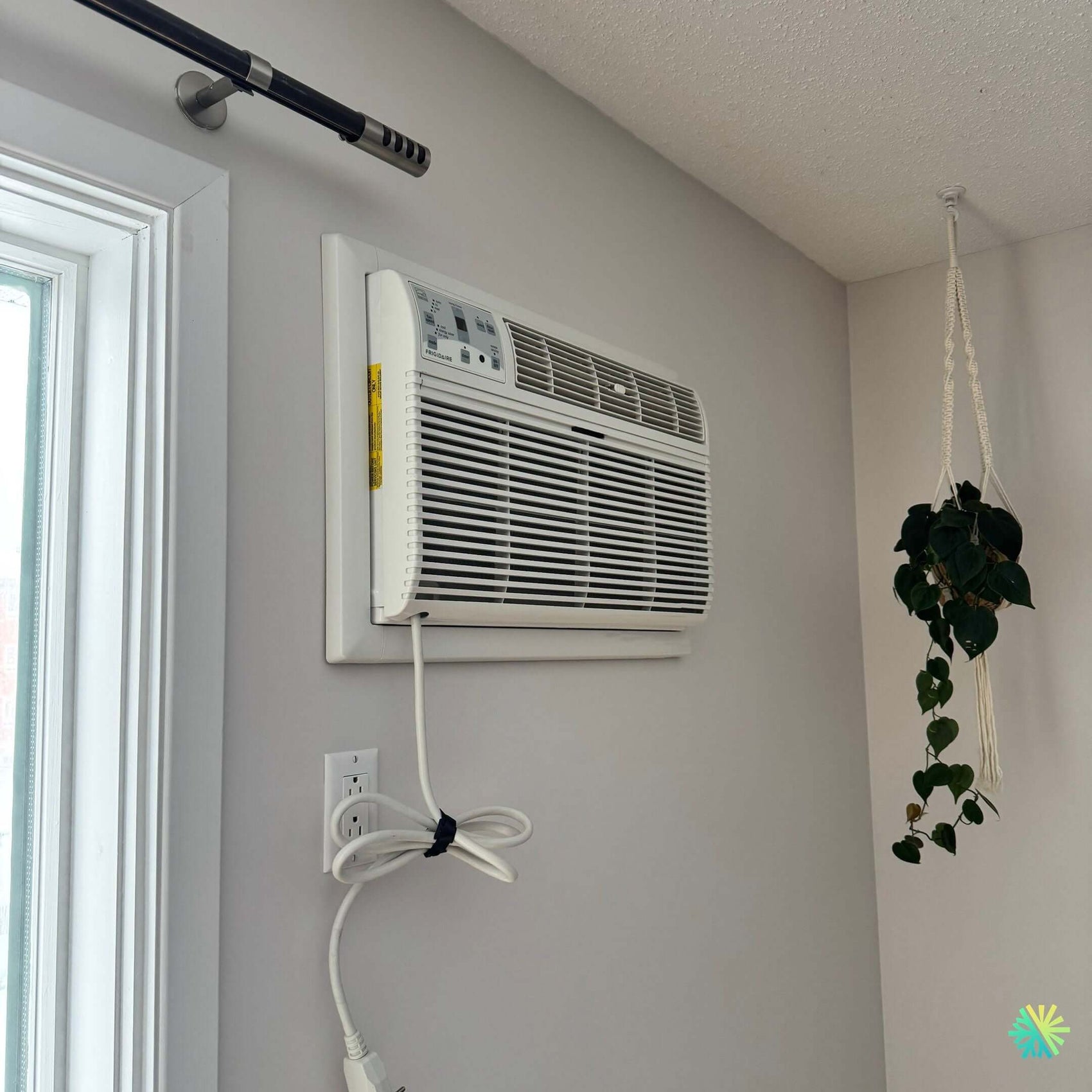 Installation d’un Frigidaire Climatiseur mural à Rosemont–La Petite-Patrie