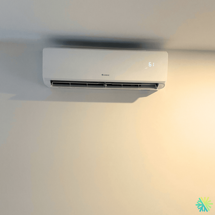 Installation d’une thermopompe multi-zones Gree FreeMatch à Rosemont–La Petite-Patrie (Montréal)