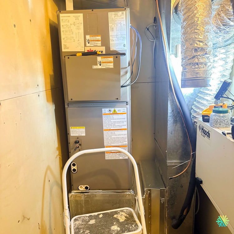 Installation d’une thermopompe centrale Hitachi airCore 700 de 36 000 BTU à LaSalle, Montréal