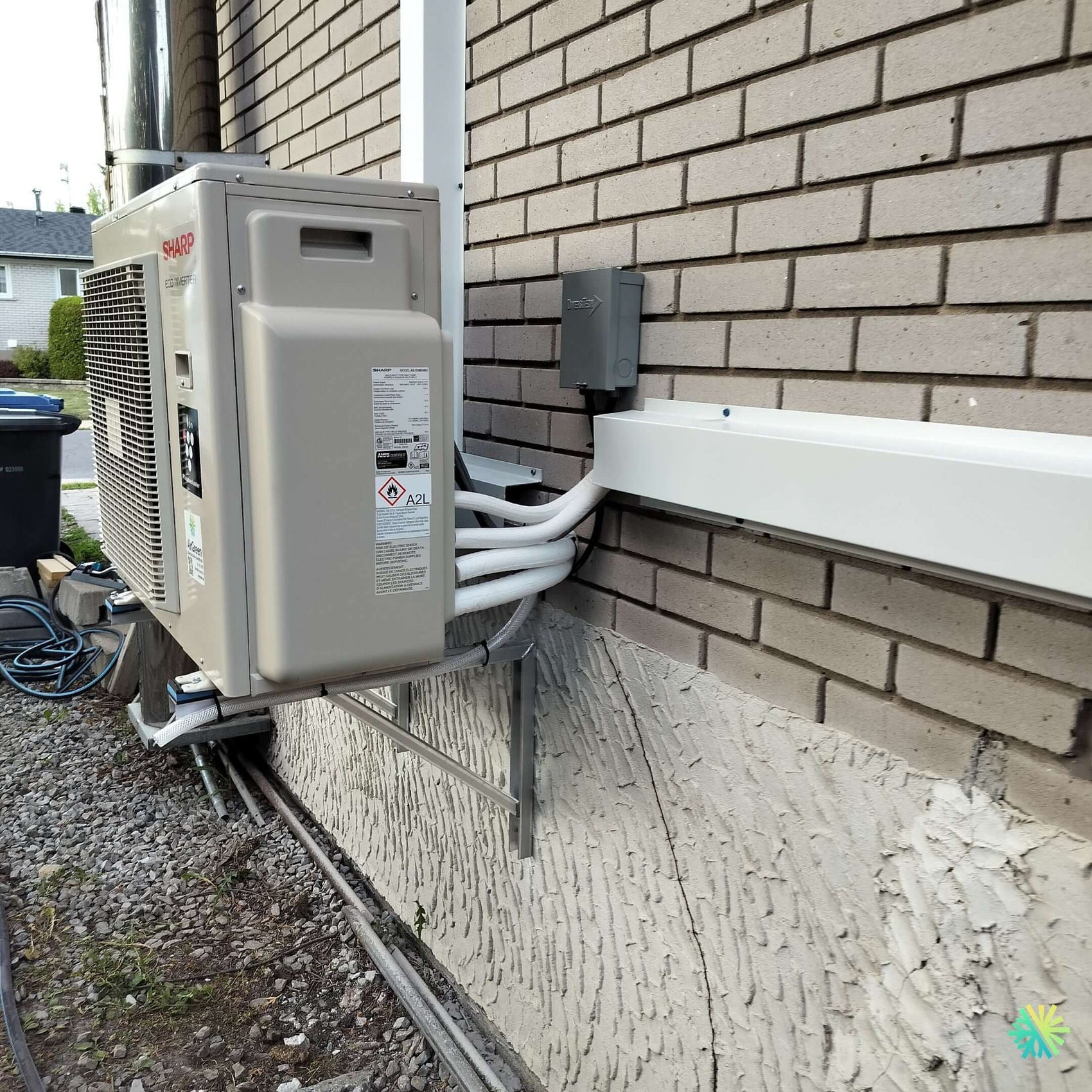 Installation d’une GREE (gamme R-32) thermopompe murale au Plateau-Mont-Royal