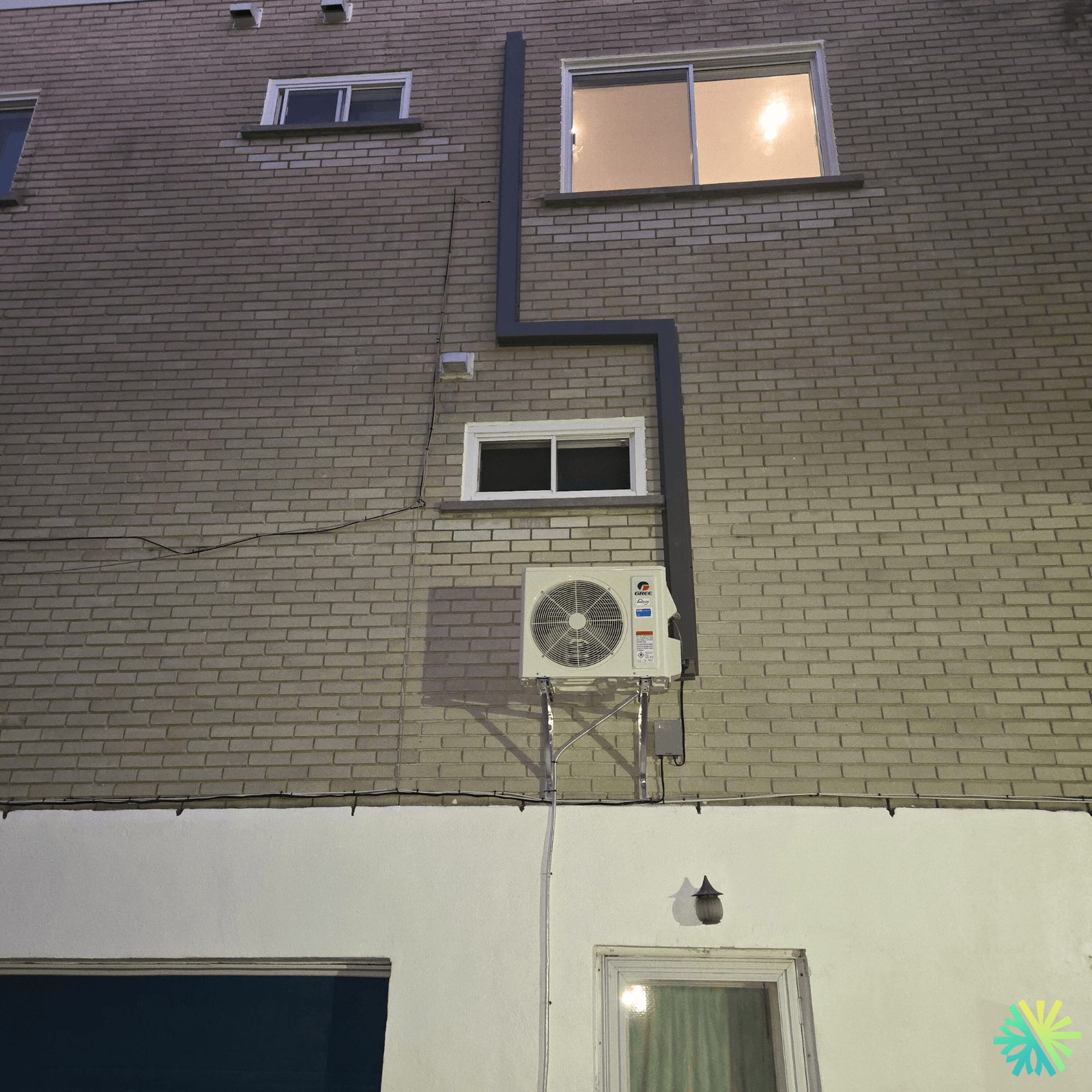 Installation d’une thermopompe murale Gree Charmo à Rosemont–La Petite-Patrie