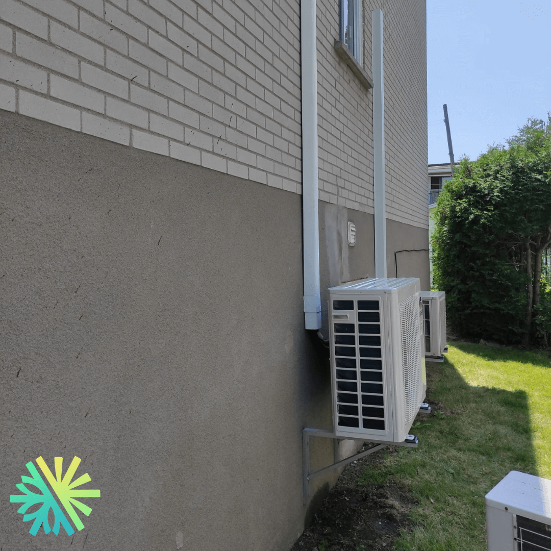 Installation d'une thermopompe murale Gree Extreme à l'Île-Bizard–Sainte-Geneviève