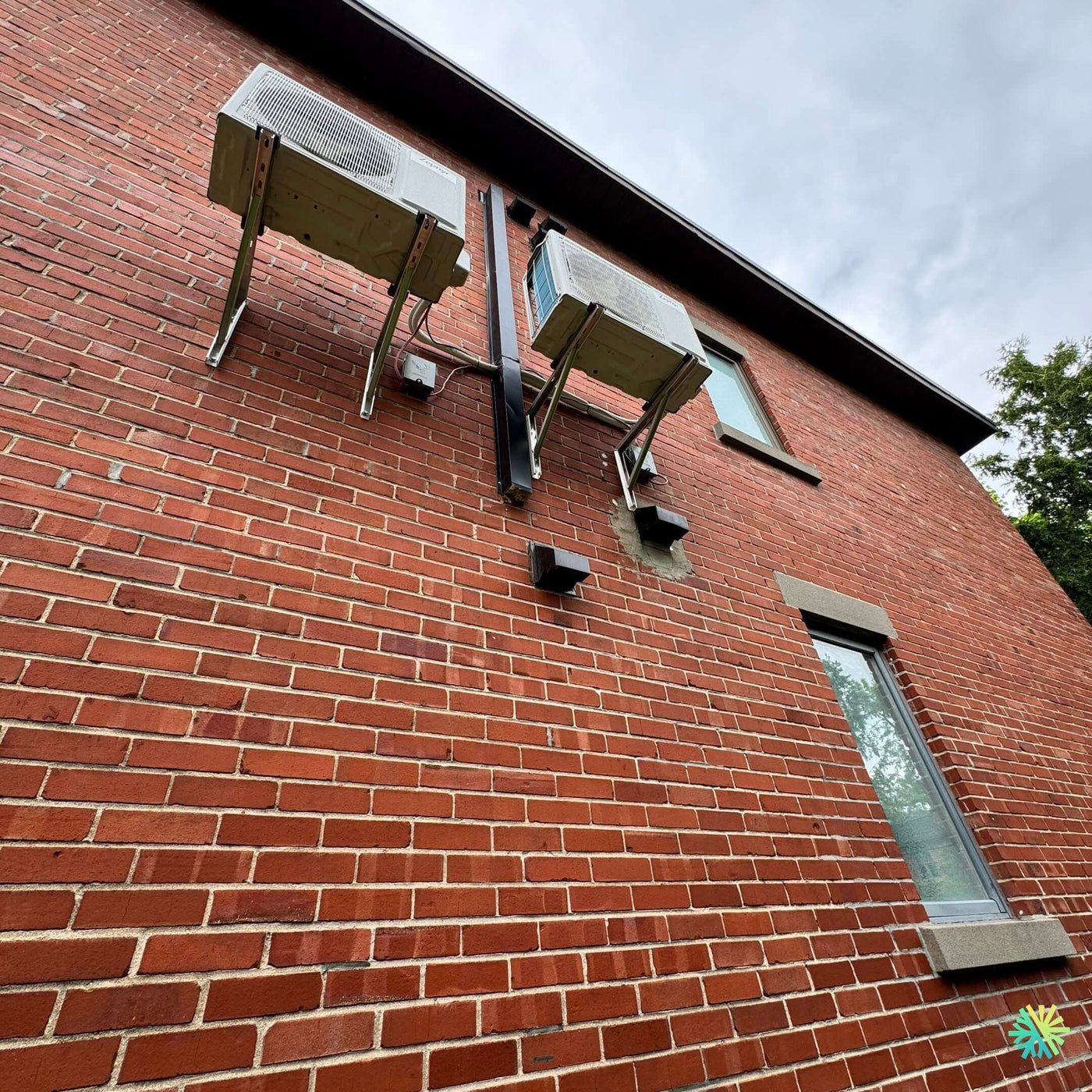Installation d’une thermopompe murale Sharp MultiZone à Rosemont–La Petite-Patrie